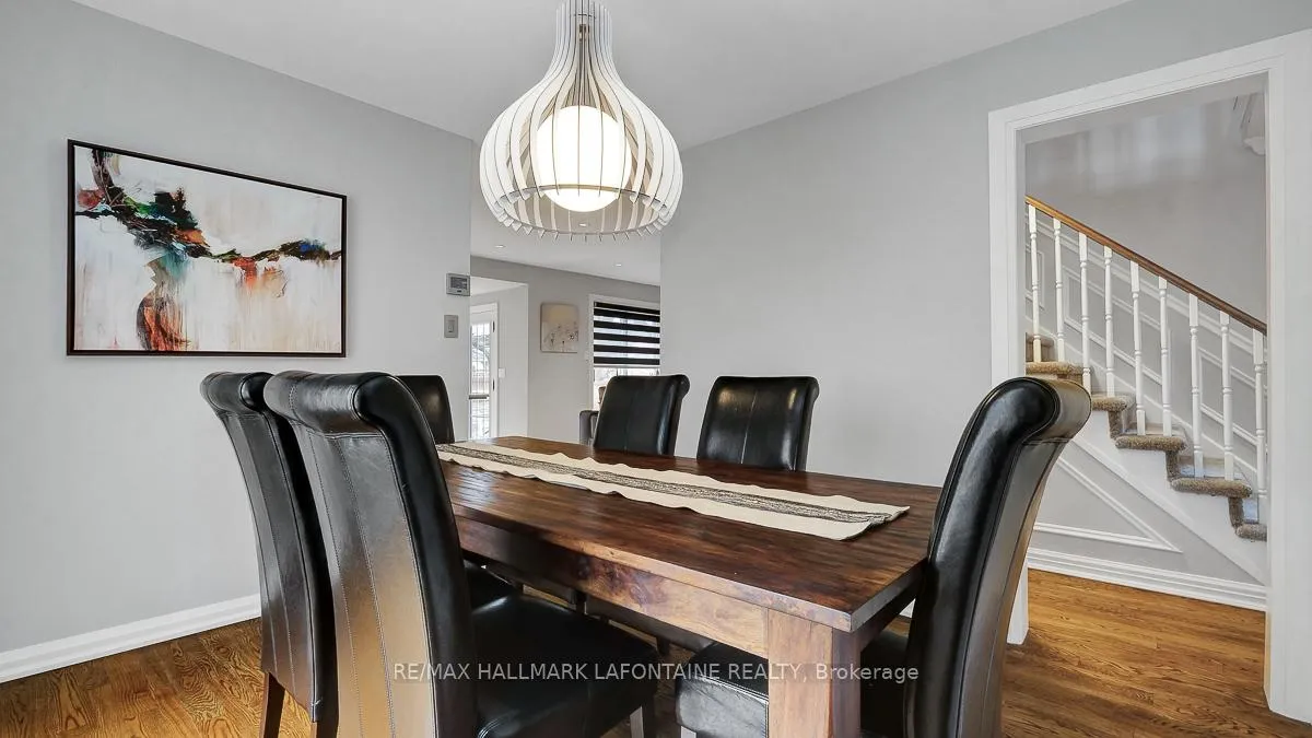 Photo 7 of 1288 Turner Crescent, Ottawa, Bilberry Creek/Queenswood Heights — HOMEH