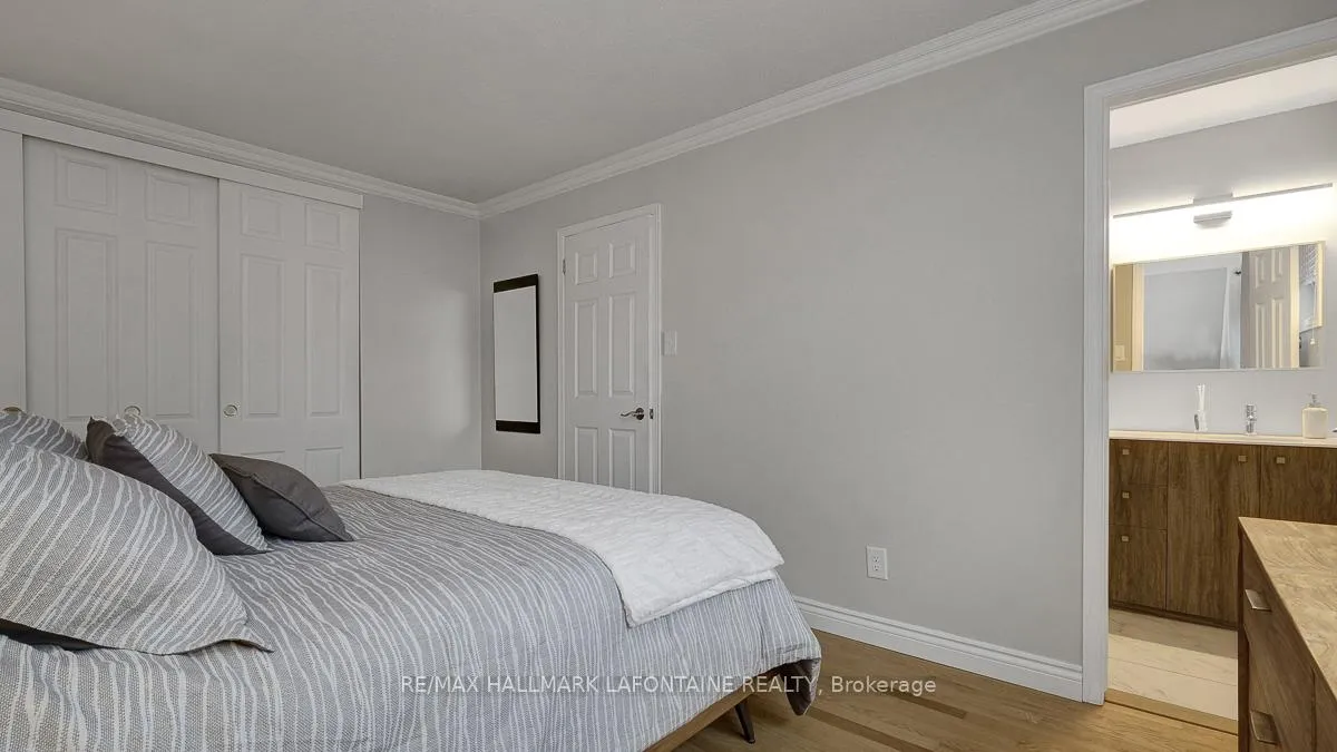 Photo 23 of 1288 Turner Crescent, Ottawa, Bilberry Creek/Queenswood Heights — HOMEH