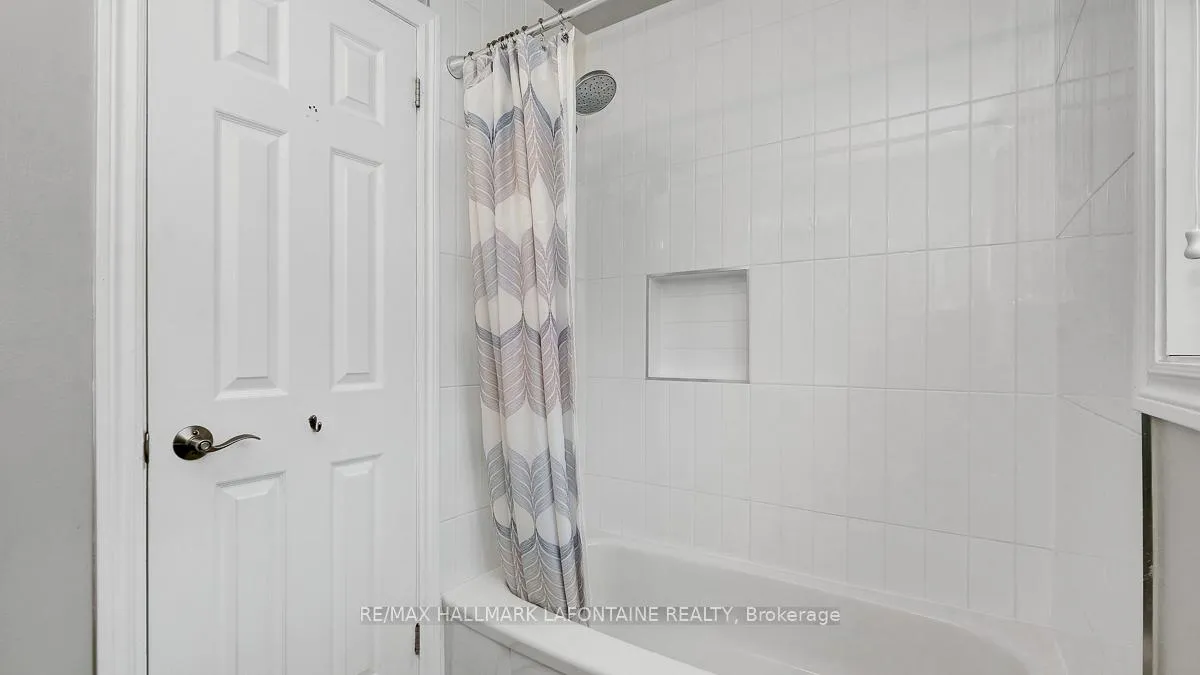 Photo 32 of 1288 Turner Crescent, Ottawa, Bilberry Creek/Queenswood Heights — HOMEH