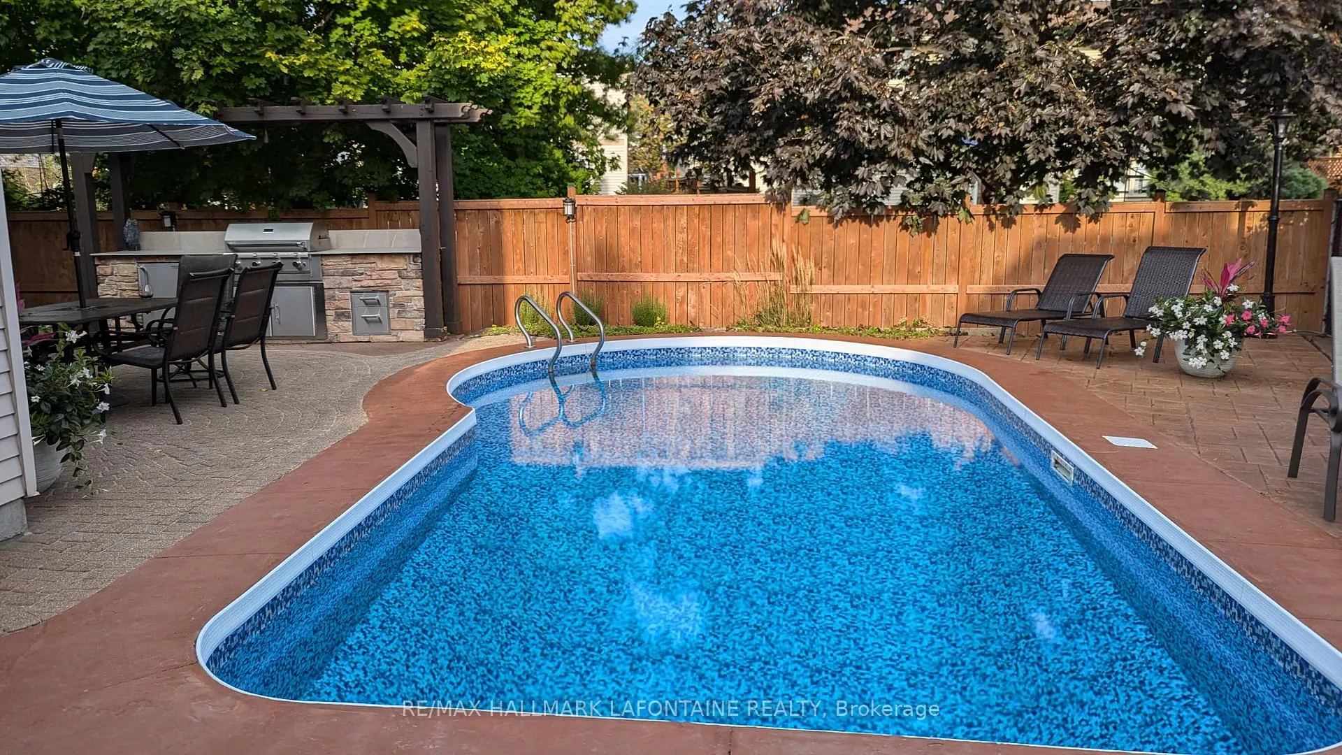 Photo 47 of 1288 Turner Crescent, Ottawa, Bilberry Creek/Queenswood Heights — HOMEH