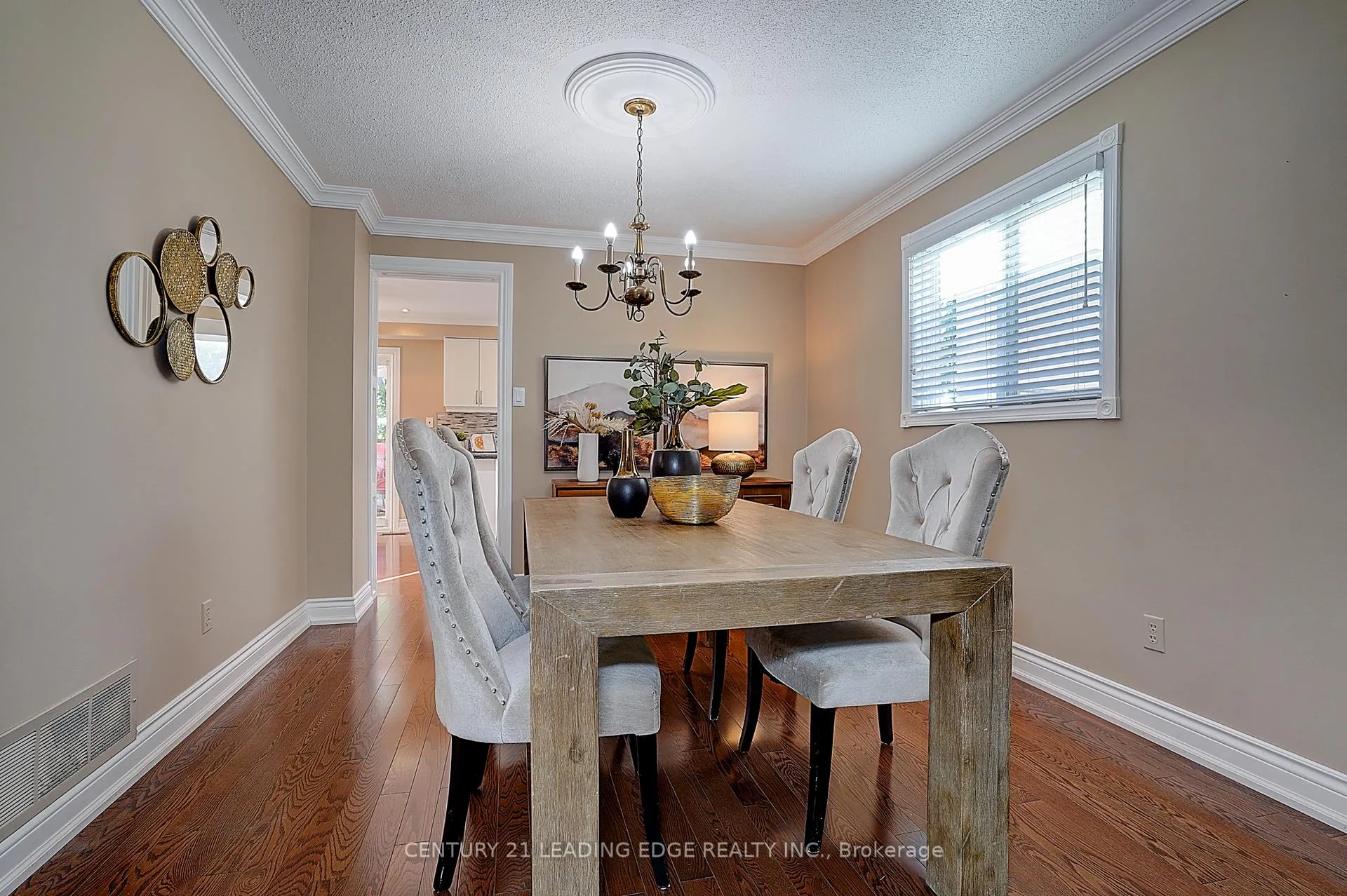 Photo 11 of 27 Sawyer Crescent, Markham, Markham Village — HOMEH