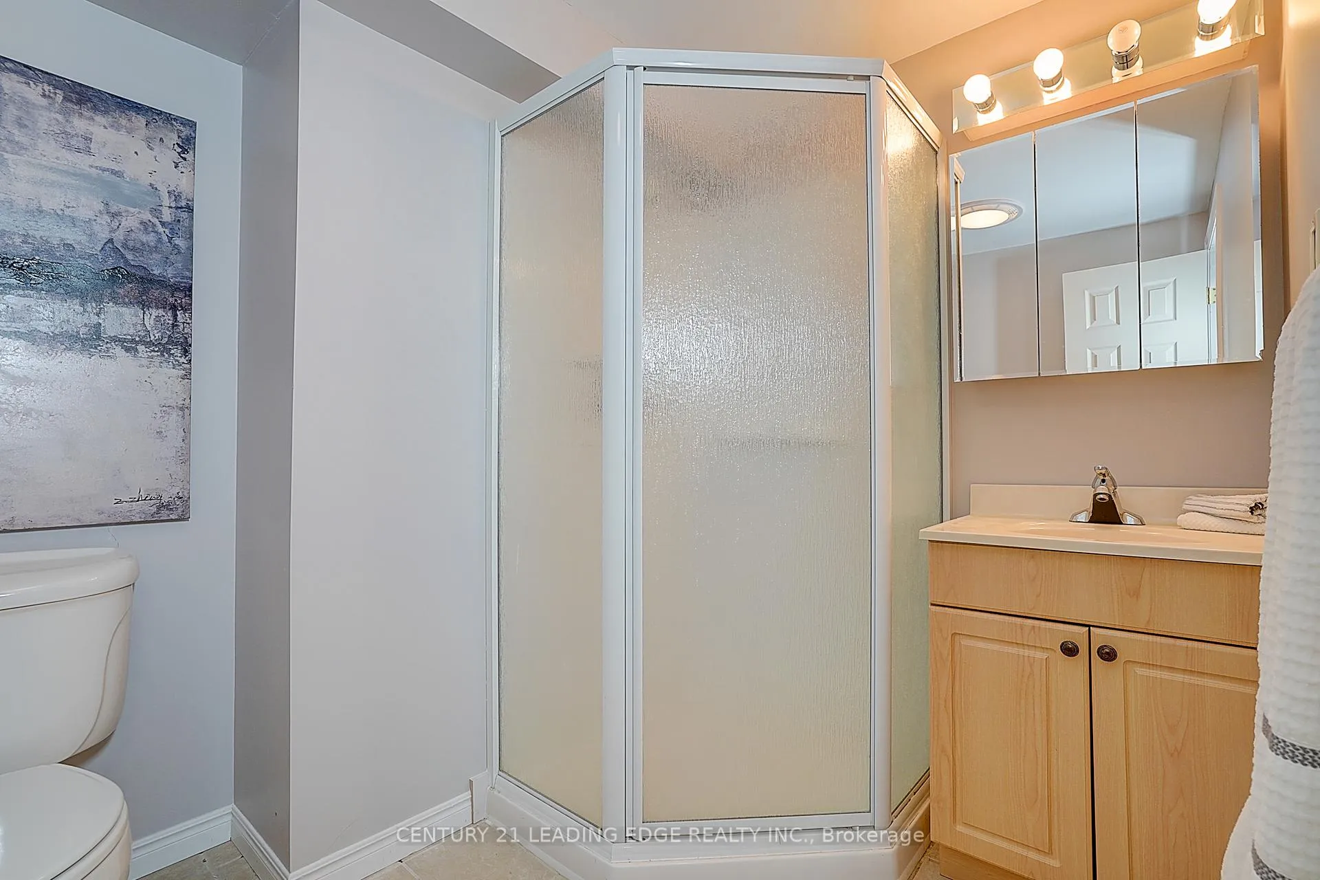 Photo 36 of 27 Sawyer Crescent, Markham, Markham Village — HOMEH