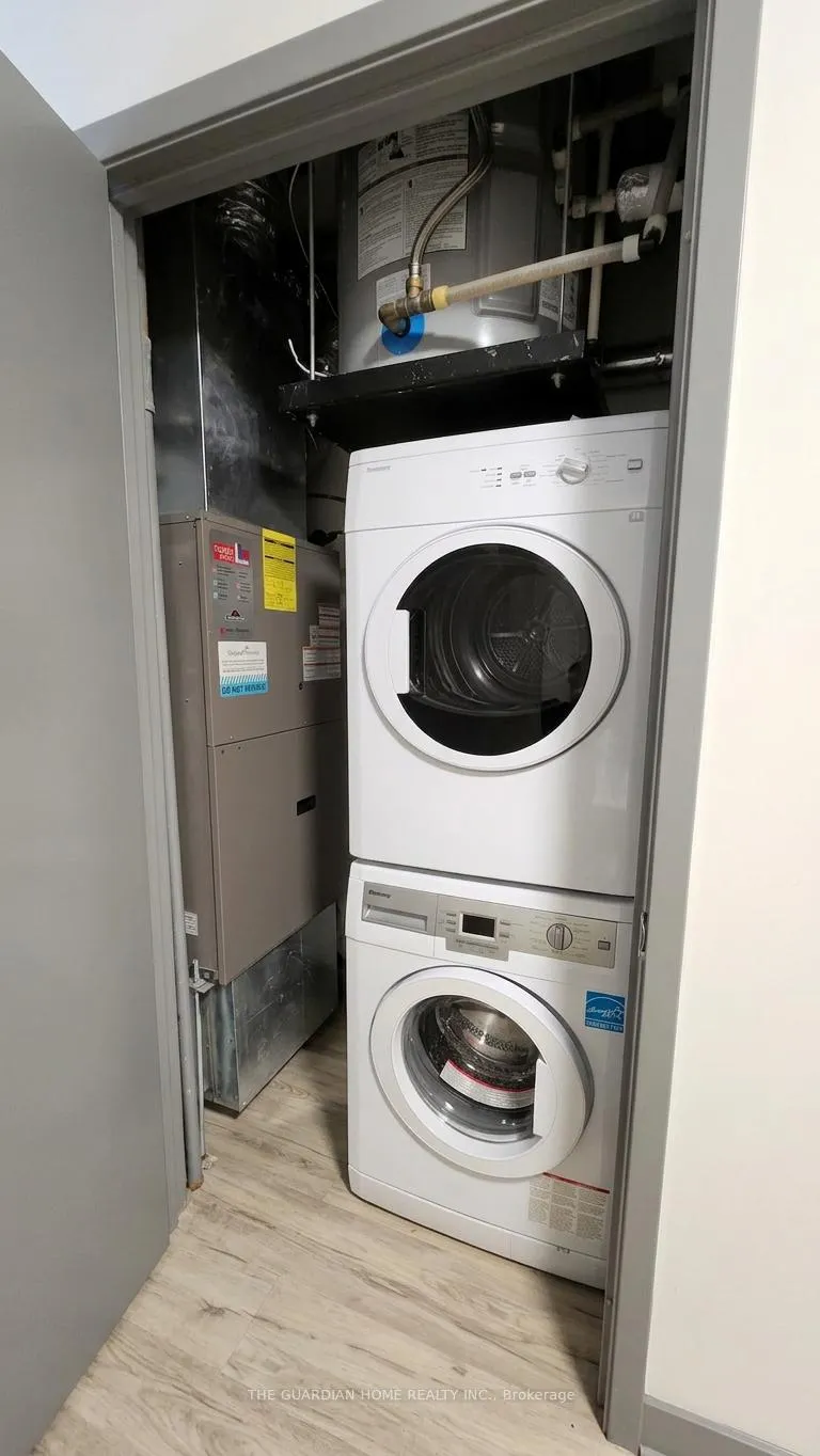 Photo 11 of Unit 1210, 258A Sunview Street, Waterloo, Beechwood/University — HOMEH