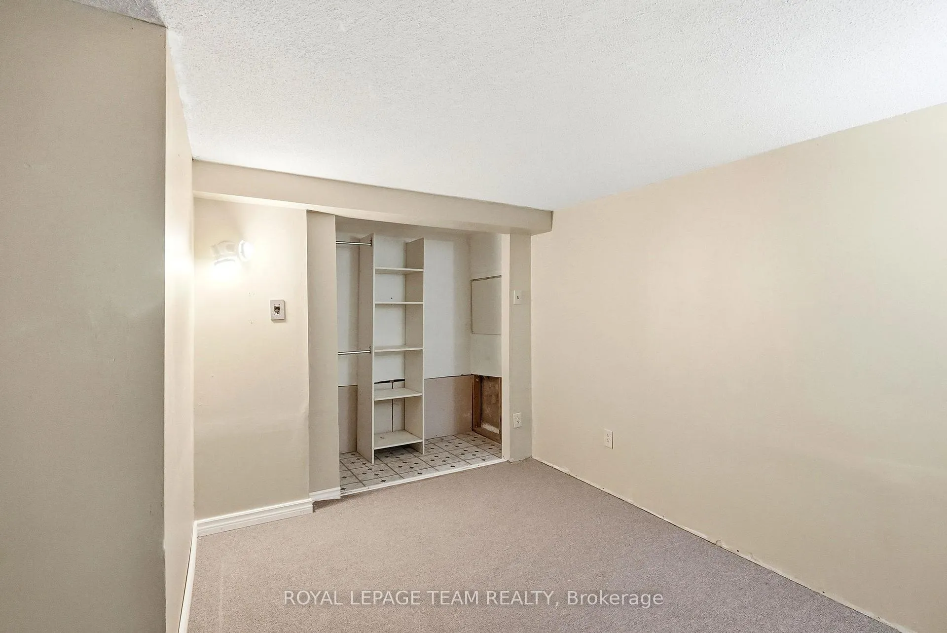 Photo 24 of 9 Shouldice Crescent, Ottawa, Kanata - Glencairn/Hazeldean — HOMEH