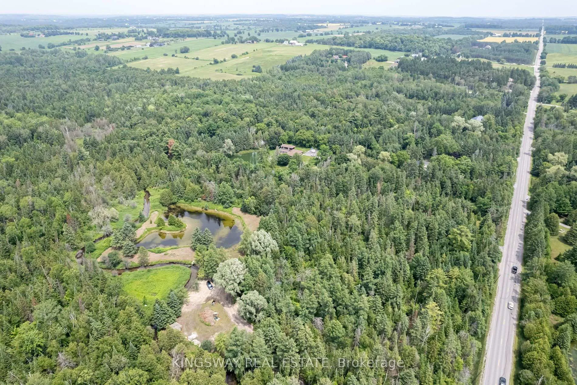 Photo 2 of 250 Davis Drive, Uxbridge, Rural Uxbridge — HOMEH