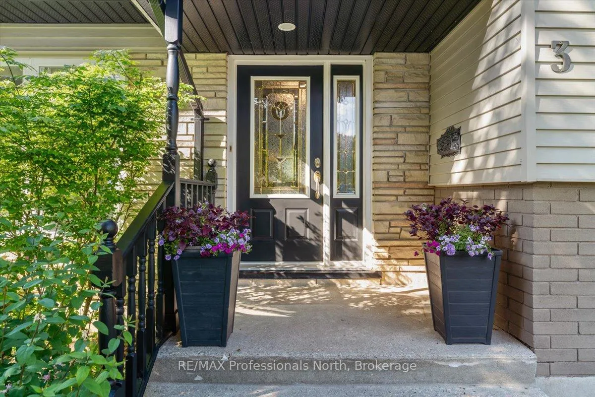 Photo 1 of 3 Scotia Avenue, Brantford — HOMEH