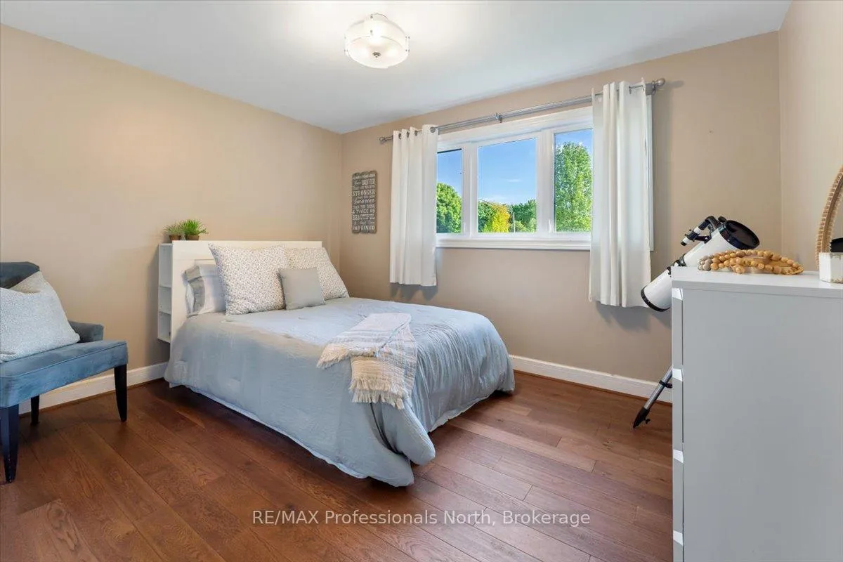 Photo 15 of 3 Scotia Avenue, Brantford — HOMEH
