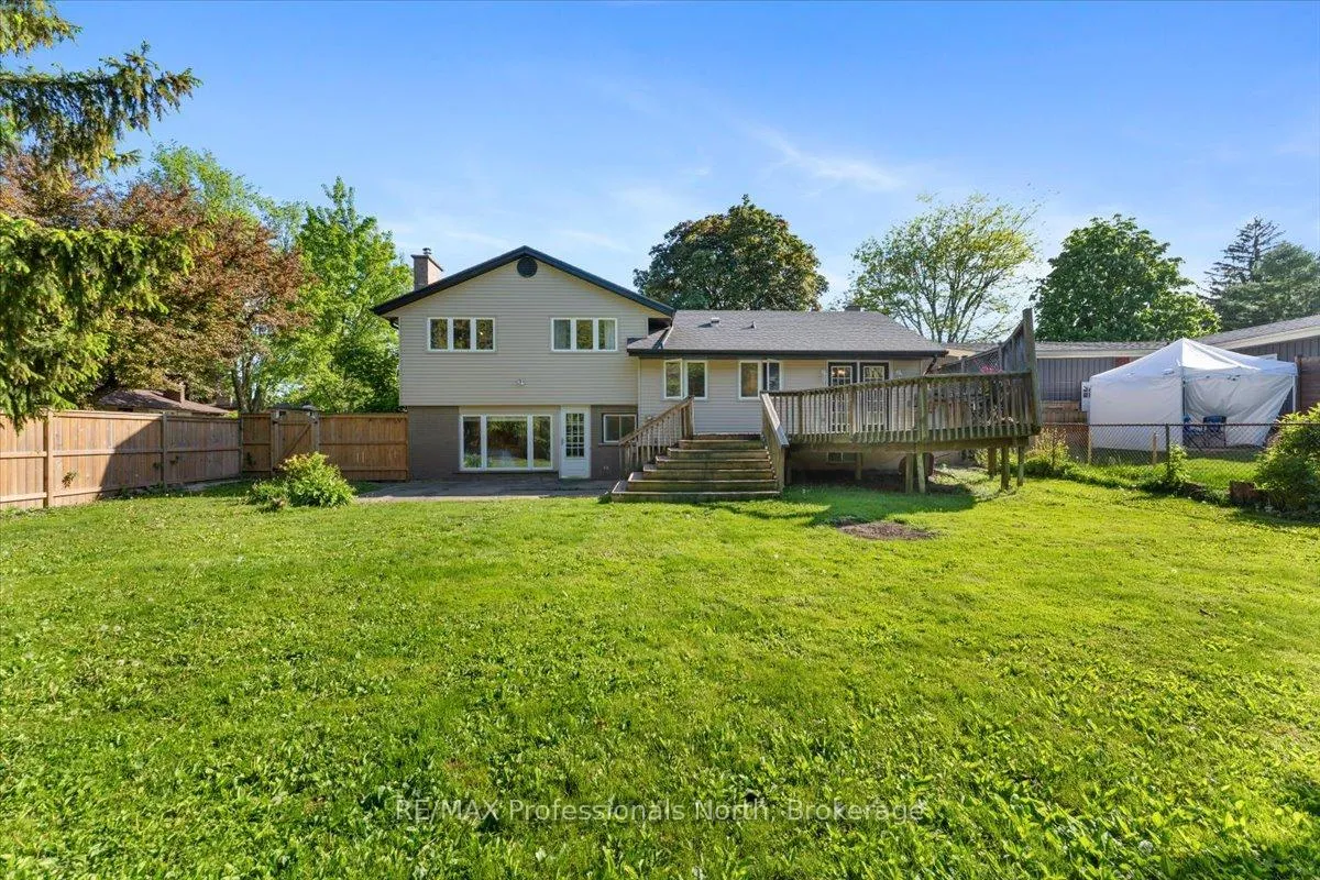 Photo 30 of 3 Scotia Avenue, Brantford — HOMEH