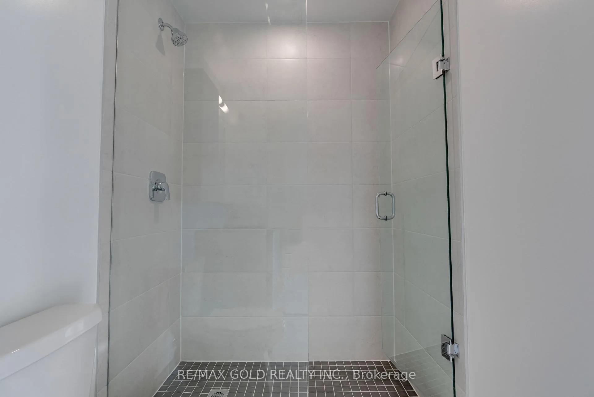 Photo 26 of Unit 803, 2088 James Street, Burlington, Brant — HOMEH