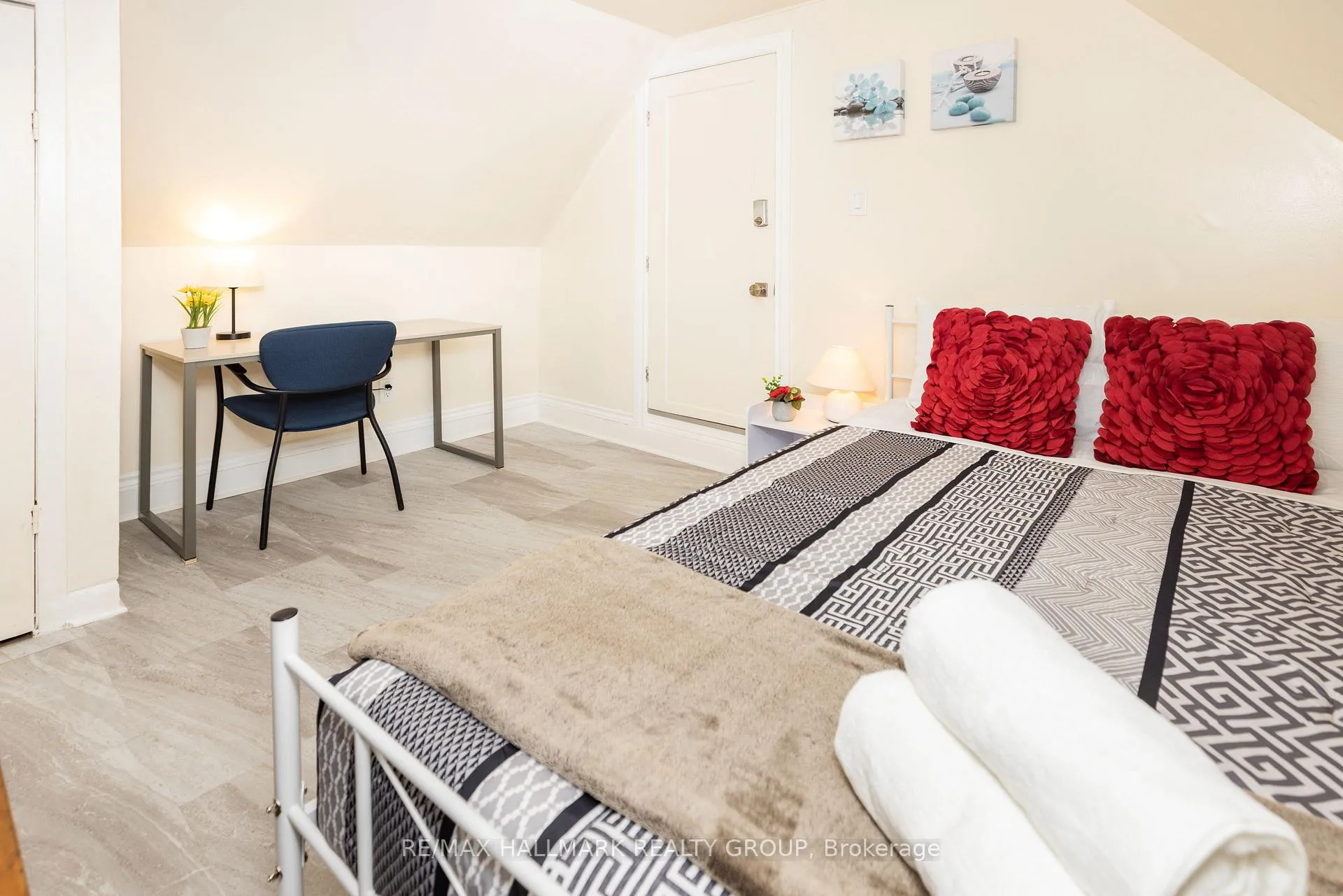 Photo 8 of Unit 2, 456 Bronson Avenue, Ottawa, West Centre Town — HOMEH