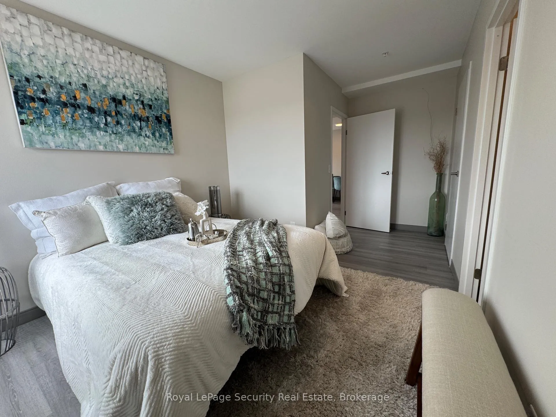 Photo 9 of Unit 514, 1015 Innisfil Beach Road, Innisfil, Alcona — HOMEH