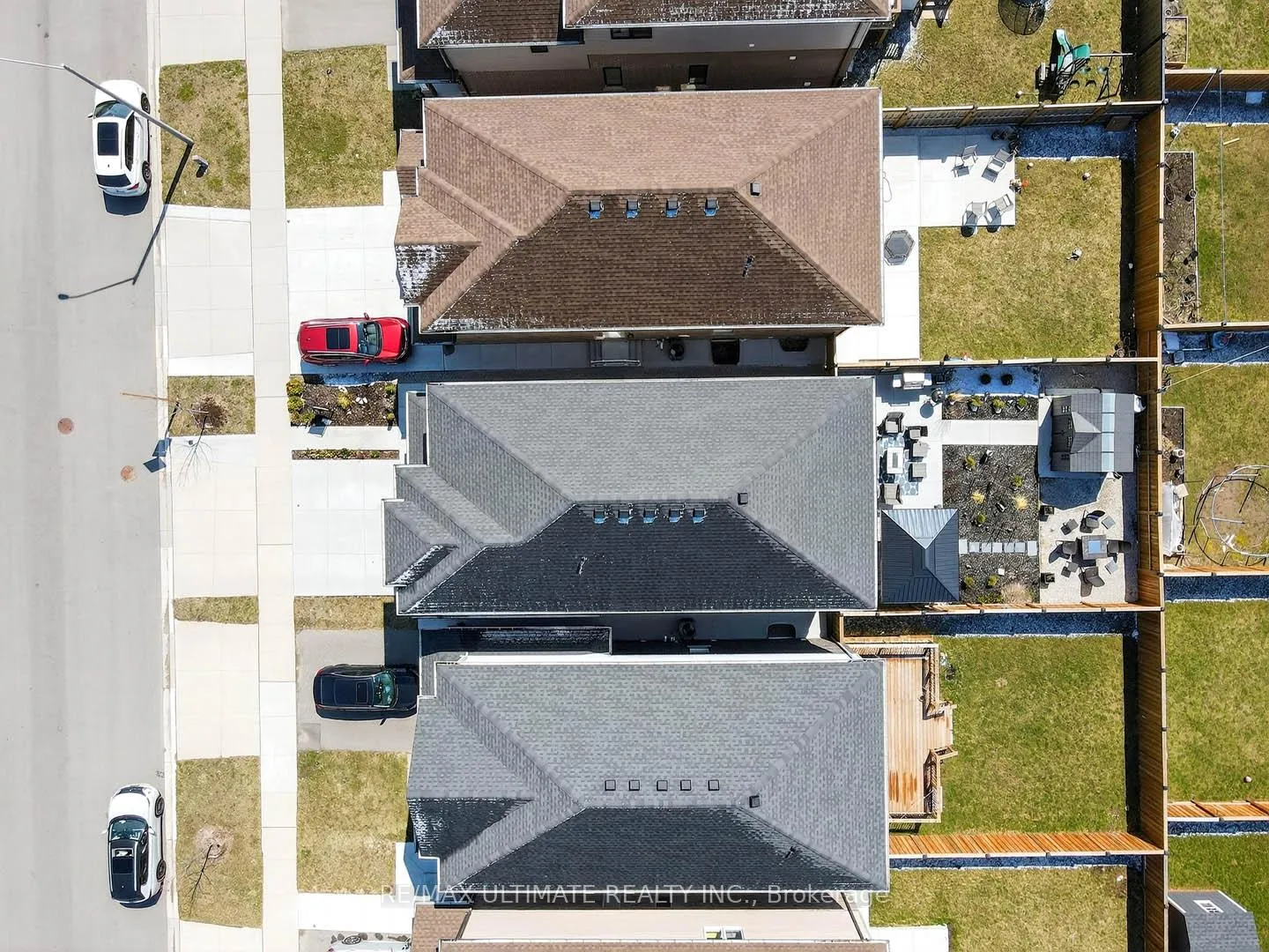 Photo 6 of 67 Beauchamp Drive N, Cambridge — HOMEH