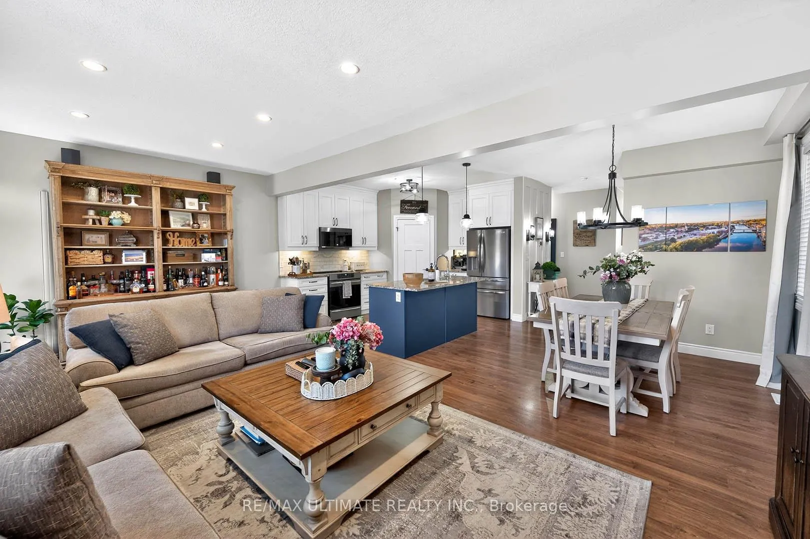Photo 15 of 67 Beauchamp Drive N, Cambridge — HOMEH