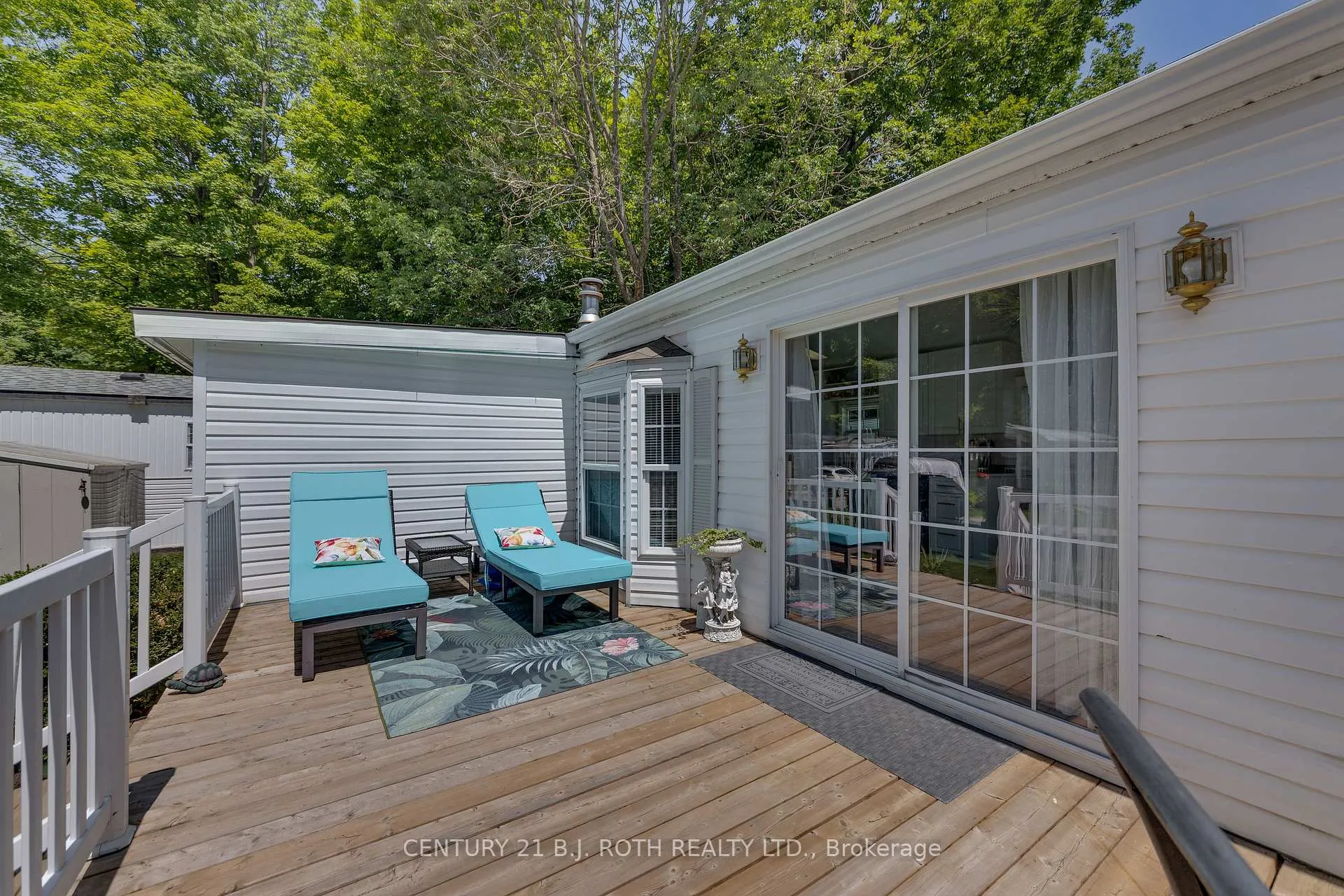 Photo 5 of 1 Malta Avenue, Wasaga Beach — HOMEH