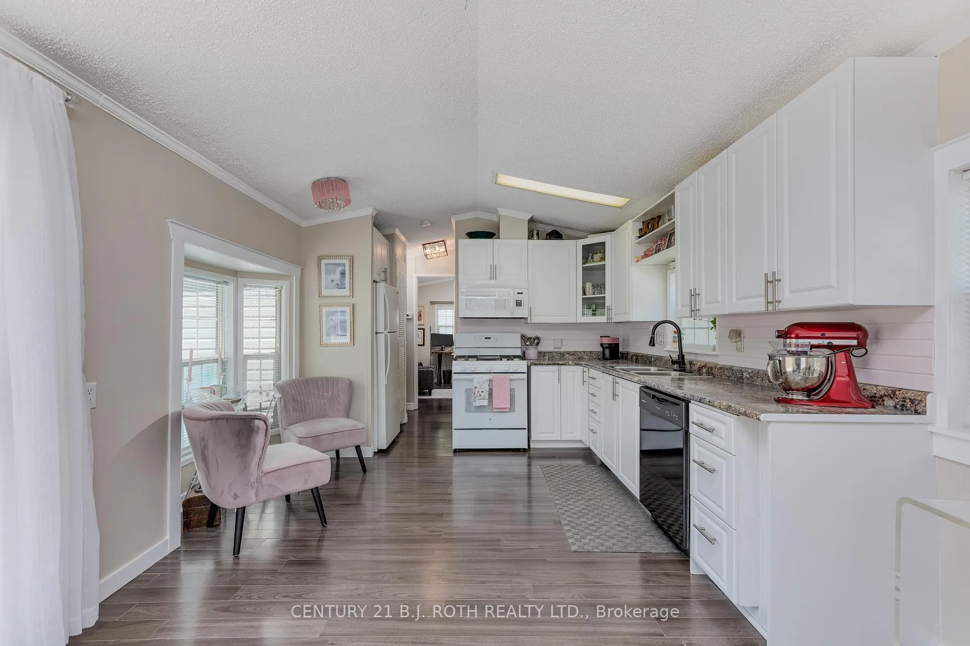 Photo 13 of 1 Malta Avenue, Wasaga Beach — HOMEH