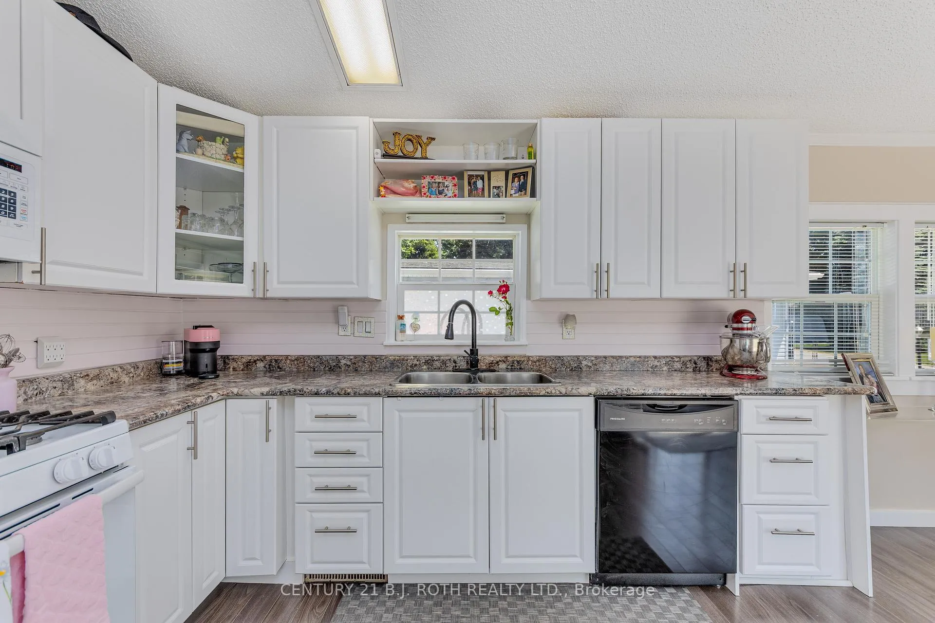 Photo 15 of 1 Malta Avenue, Wasaga Beach — HOMEH