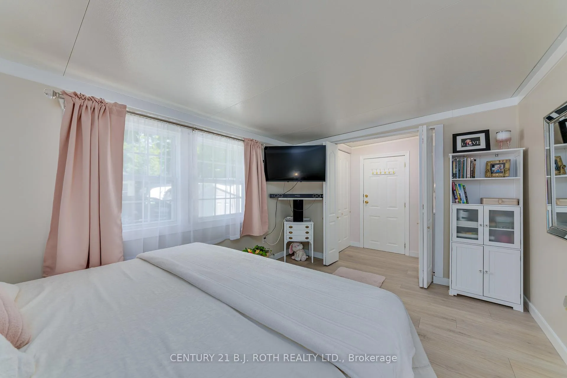 Photo 21 of 1 Malta Avenue, Wasaga Beach — HOMEH