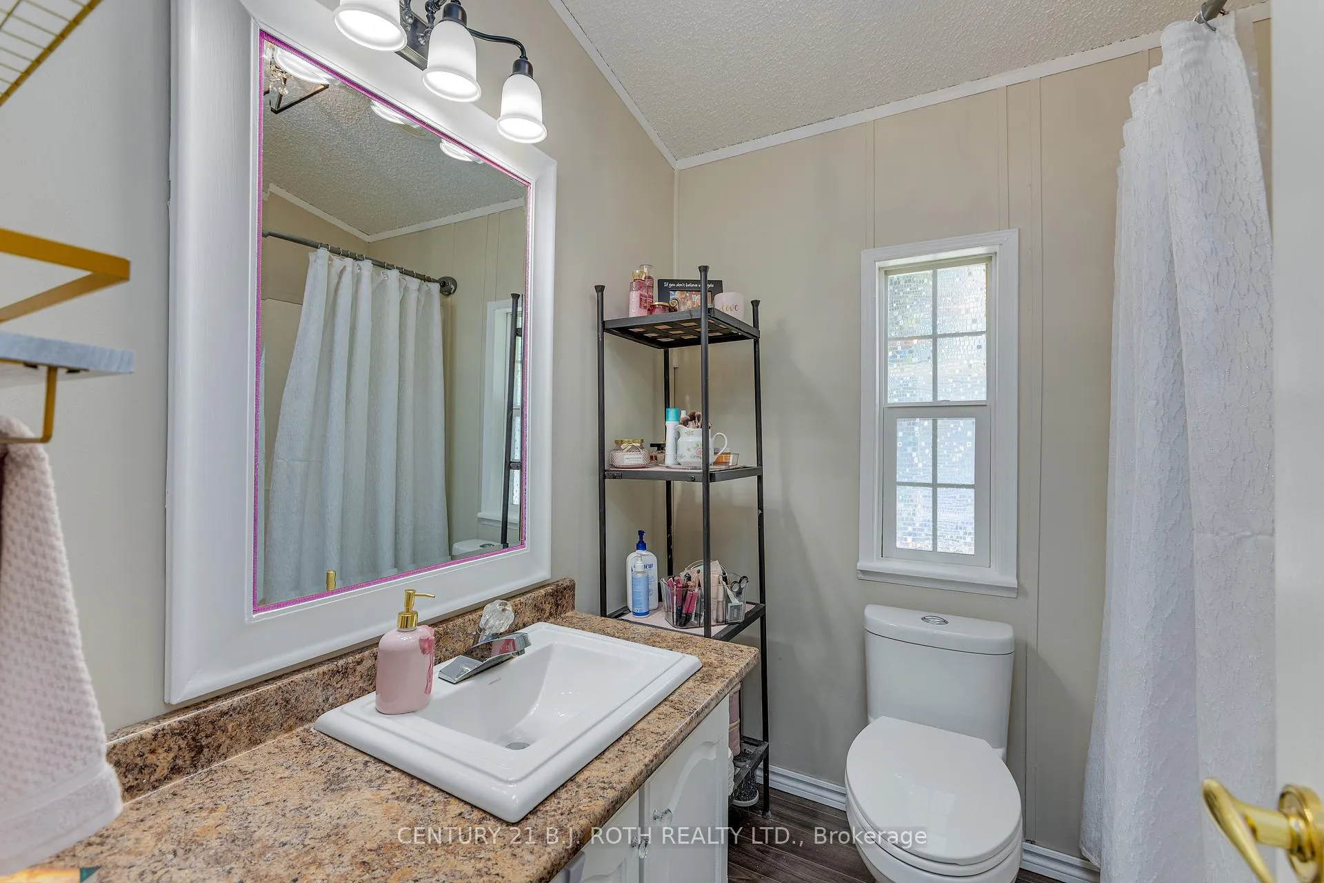 Photo 25 of 1 Malta Avenue, Wasaga Beach — HOMEH