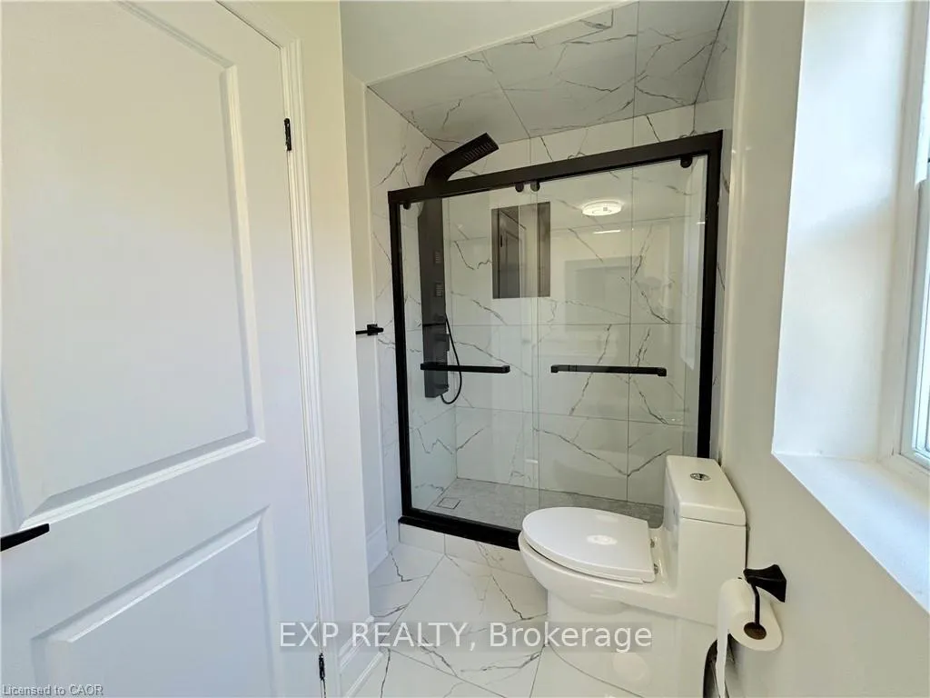 Photo 3 of Unit Upper, 526 Fifty Road, Hamilton, Stoney Creek — HOMEH