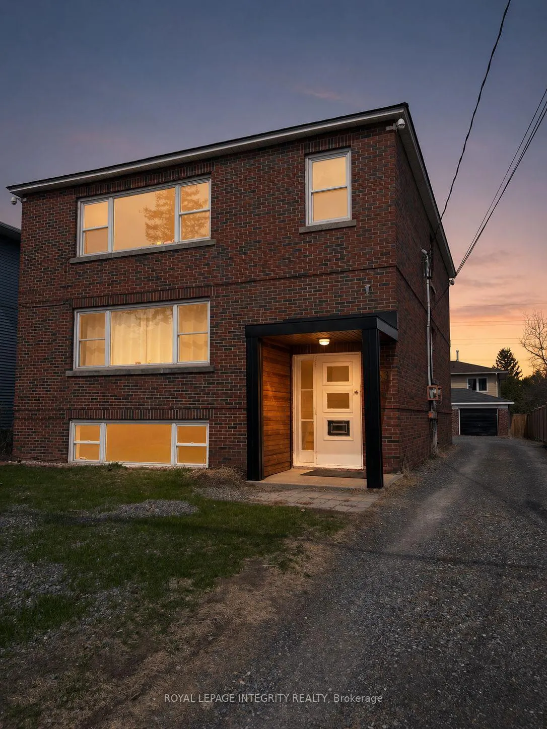 Front of Unit 1, 663 Tweedsmuir Avenue