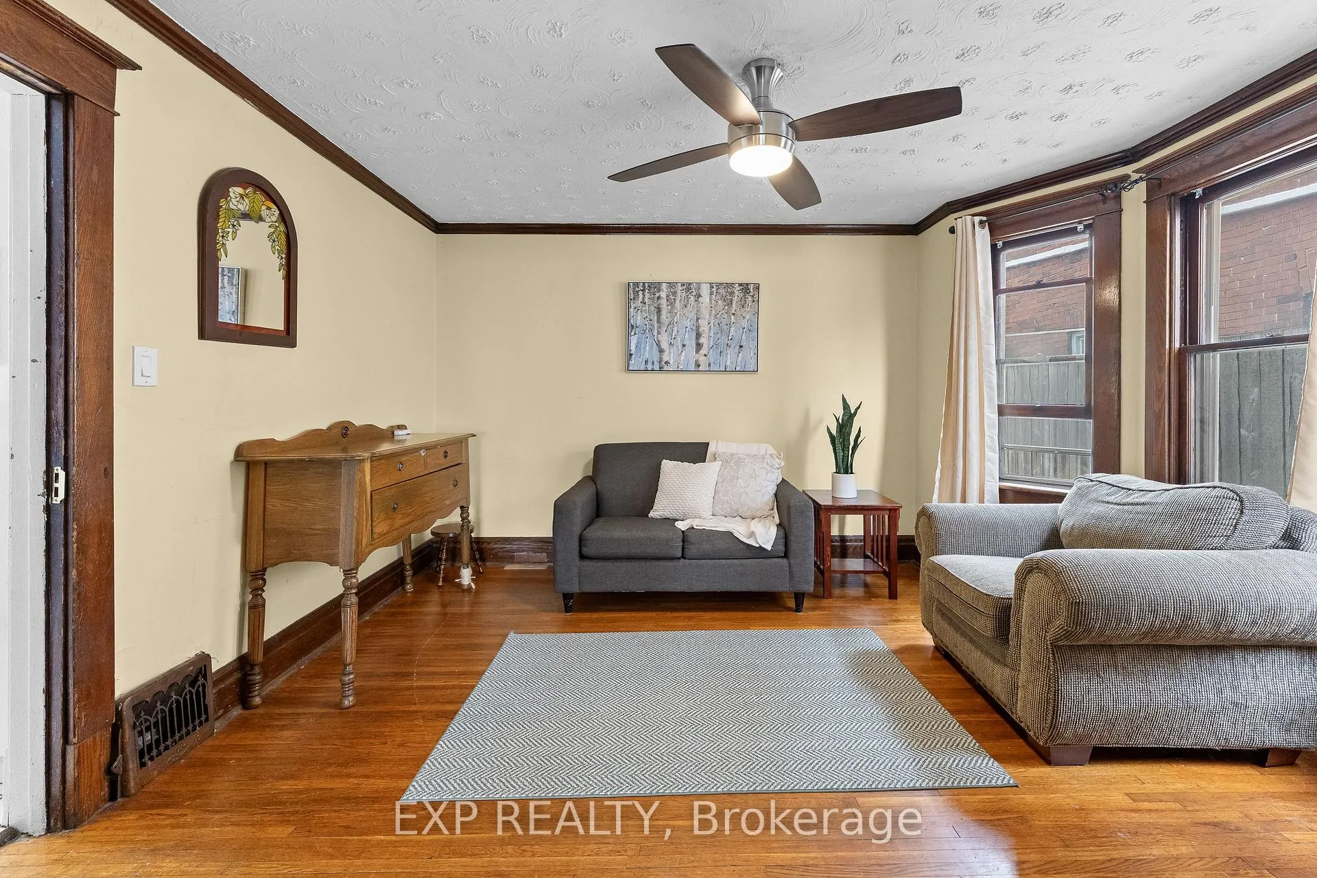 Photo 8 of 4725 Third Avenue, Niagara Falls, Cherrywood — HOMEH