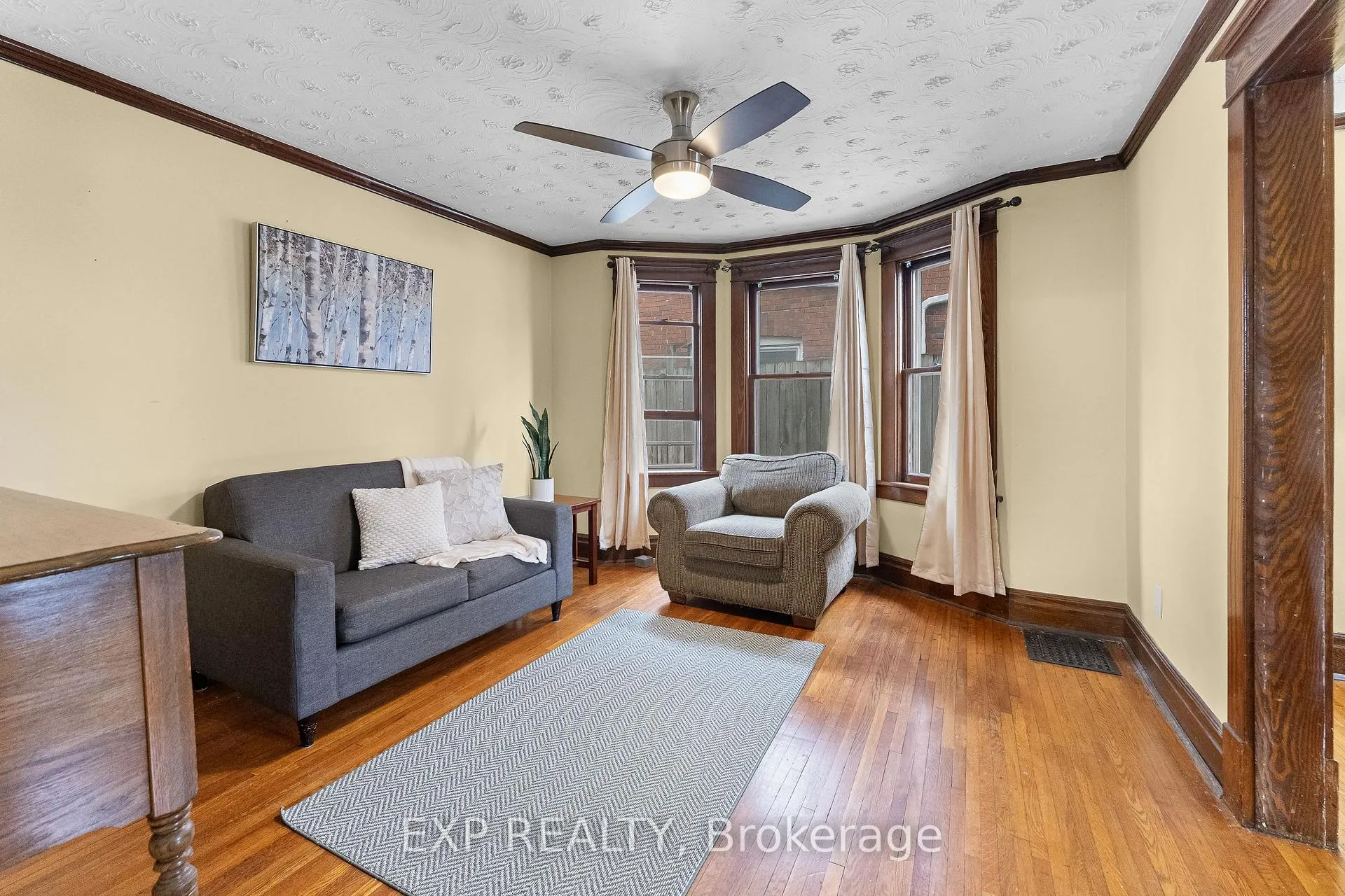 Photo 9 of 4725 Third Avenue, Niagara Falls, Cherrywood — HOMEH