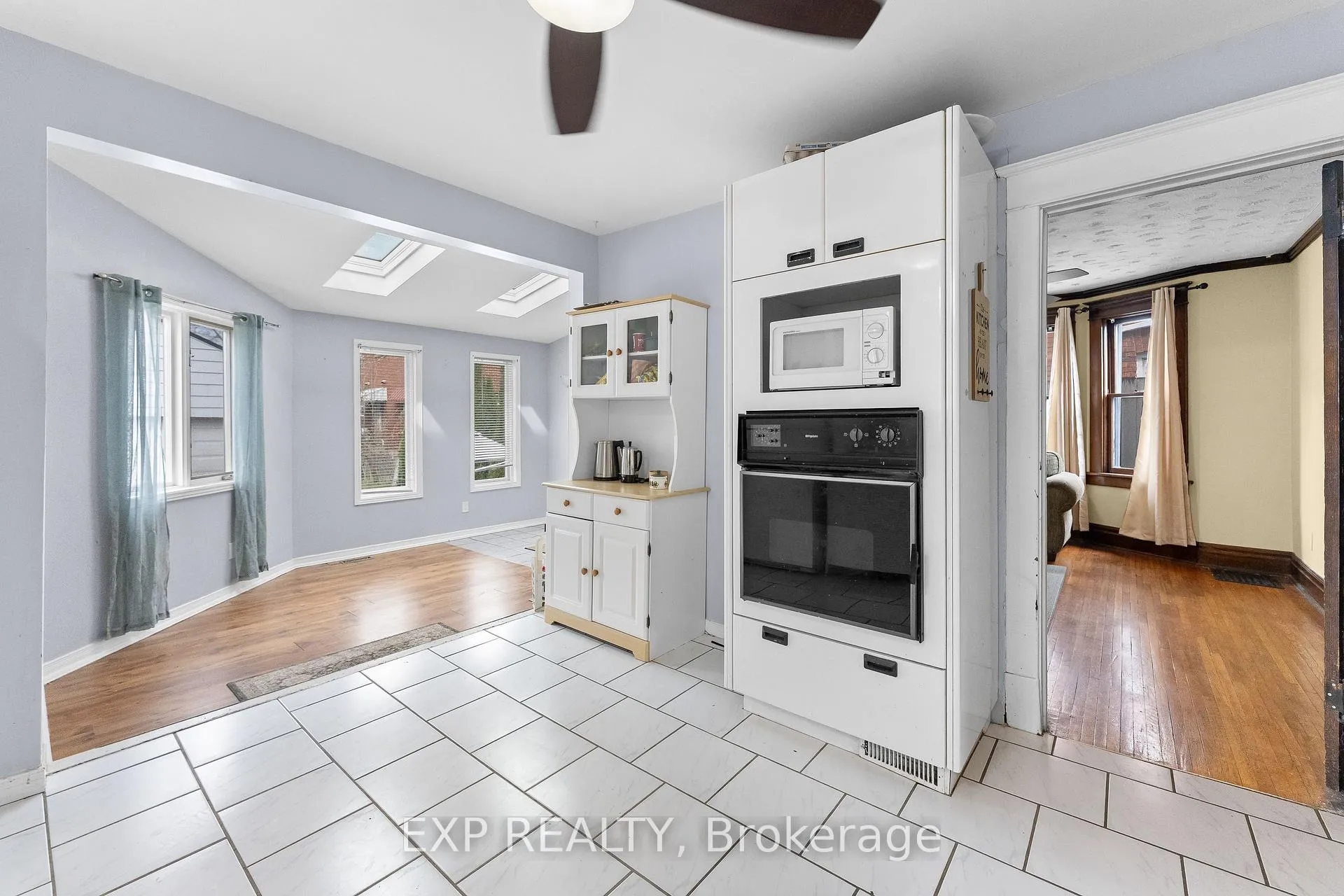 Photo 11 of 4725 Third Avenue, Niagara Falls, Cherrywood — HOMEH