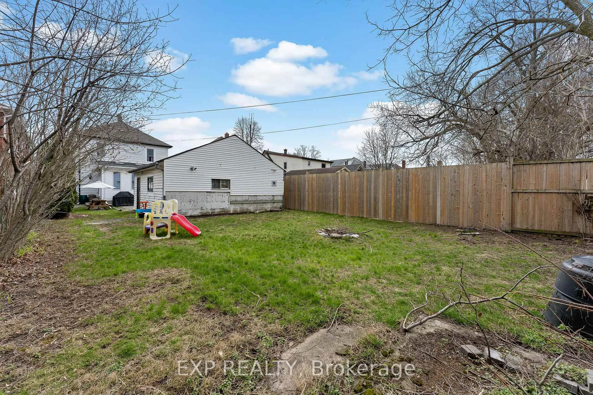 Photo 22 of 4725 Third Avenue, Niagara Falls, Cherrywood — HOMEH