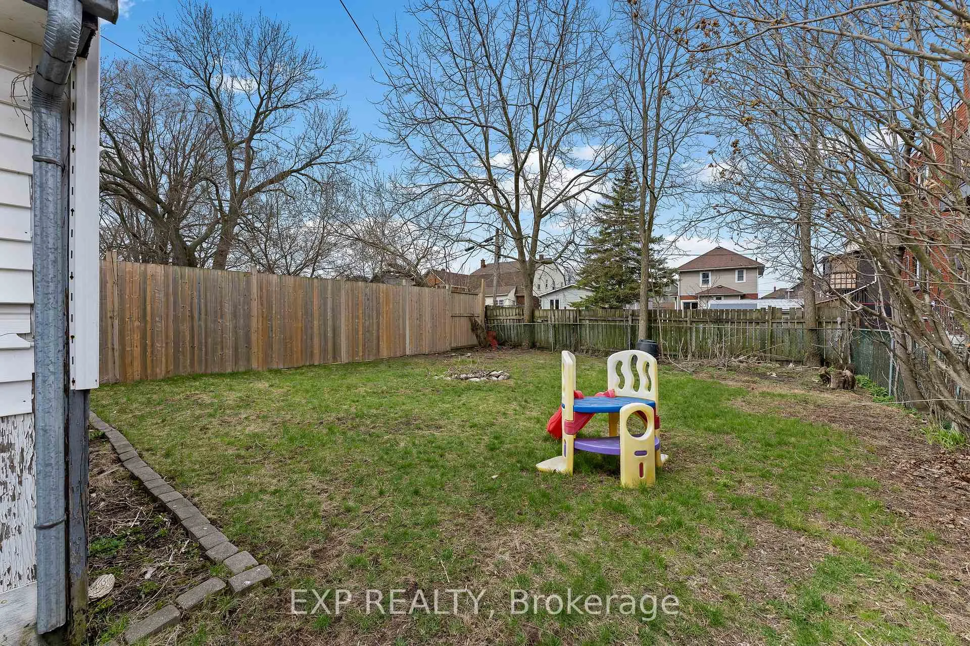 Photo 23 of 4725 Third Avenue, Niagara Falls, Cherrywood — HOMEH