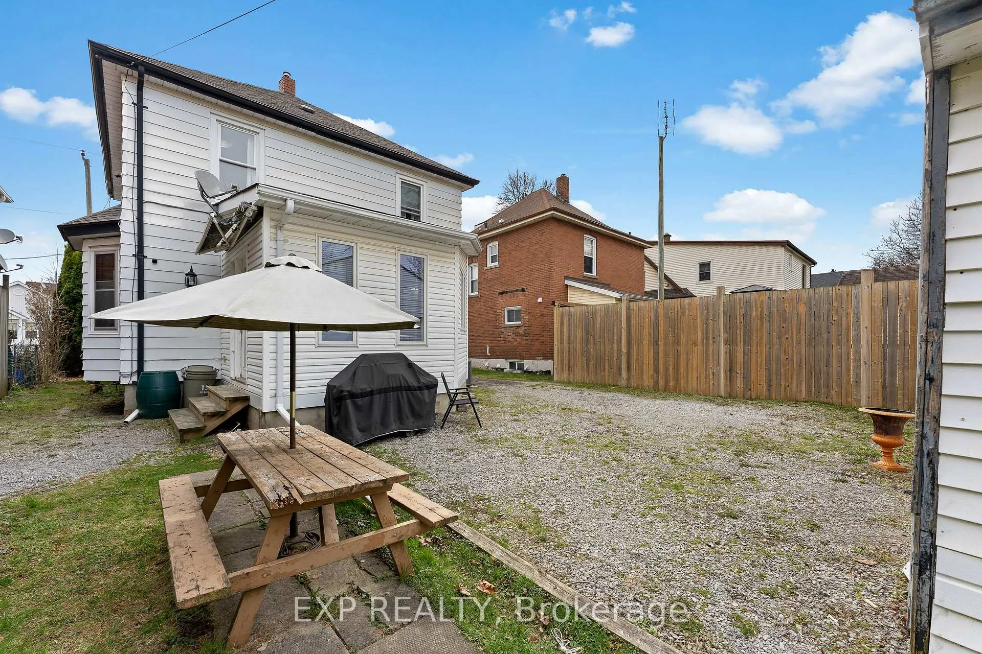 Photo 24 of 4725 Third Avenue, Niagara Falls, Cherrywood — HOMEH