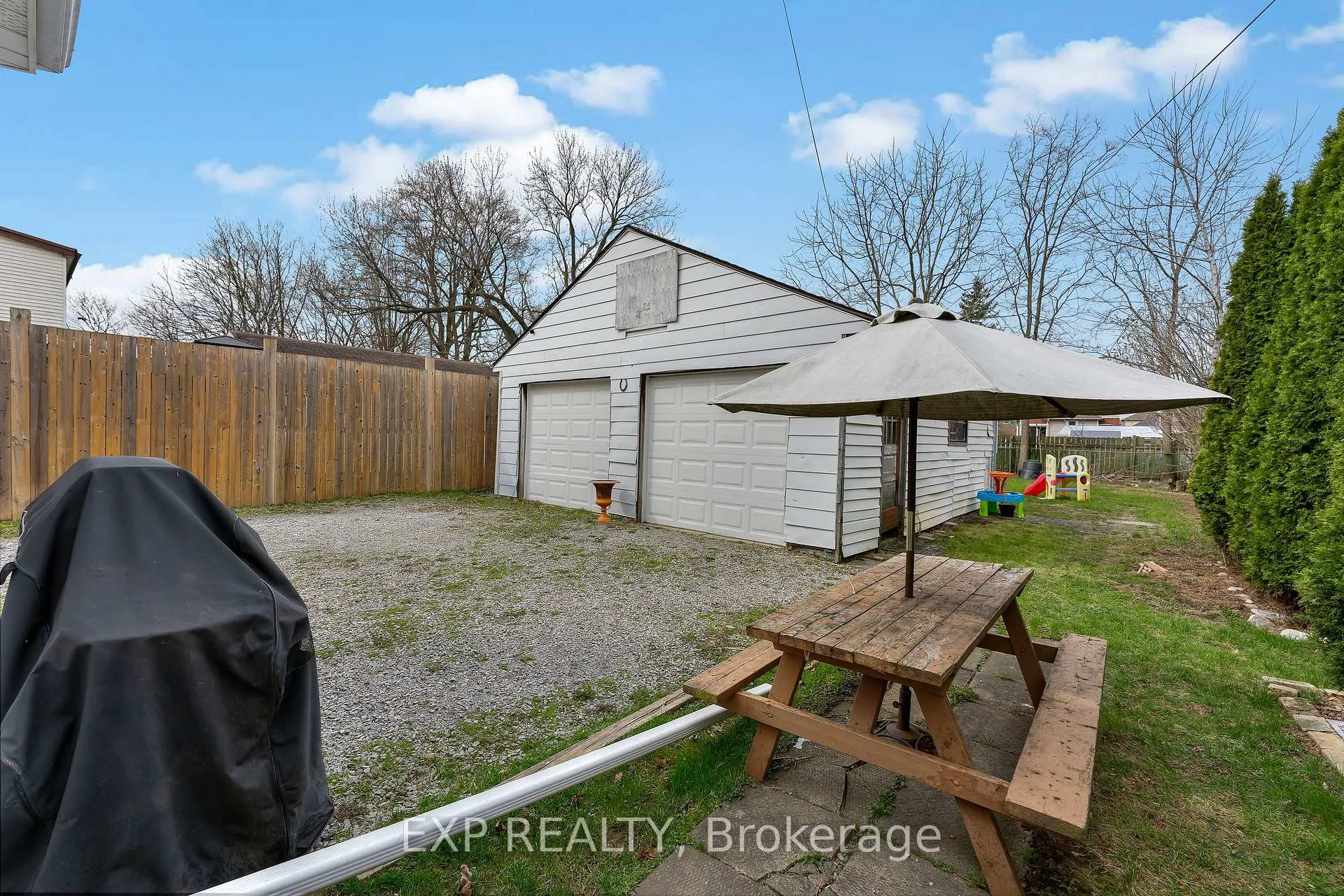 Photo 25 of 4725 Third Avenue, Niagara Falls, Cherrywood — HOMEH