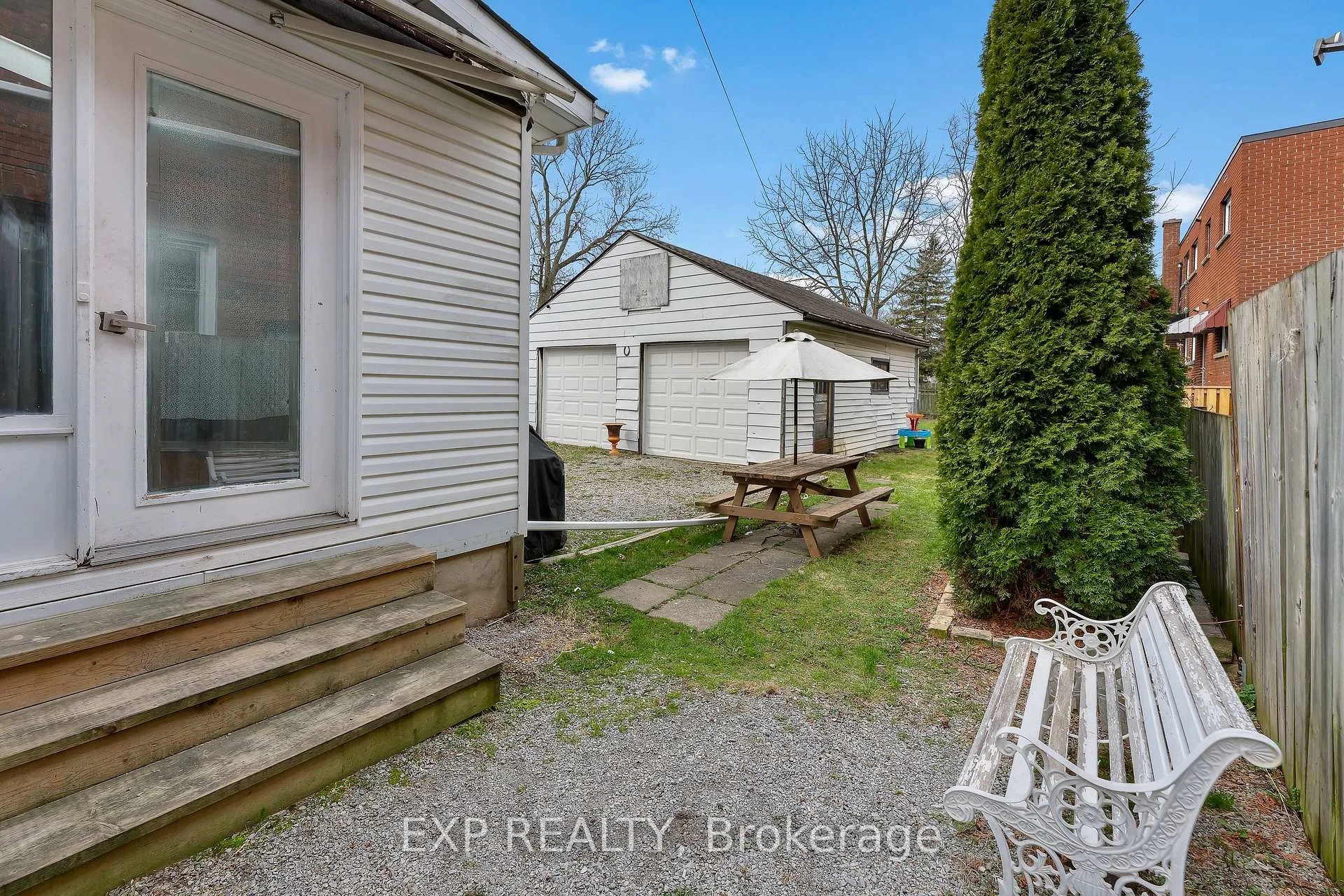 Photo 26 of 4725 Third Avenue, Niagara Falls, Cherrywood — HOMEH
