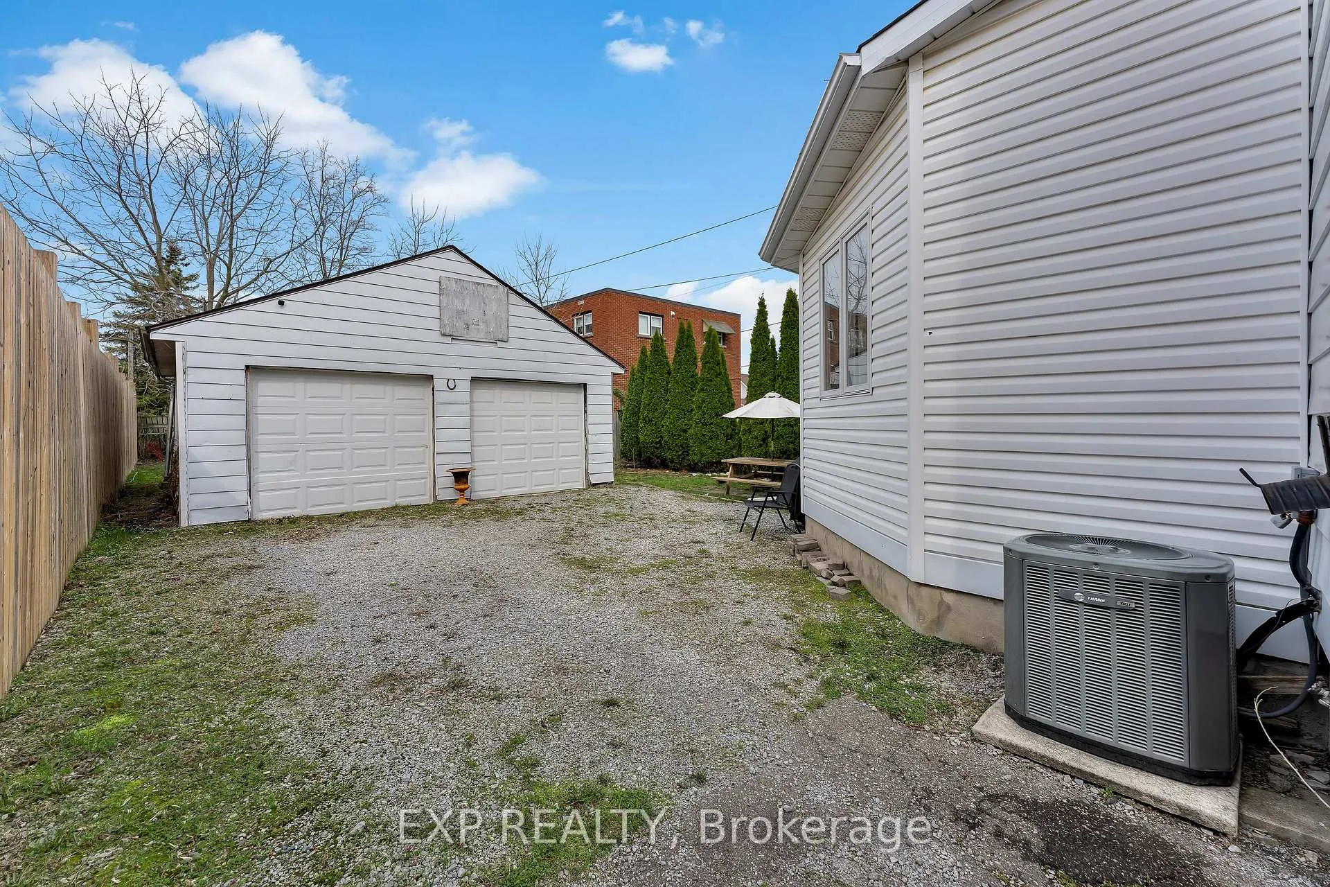 Photo 27 of 4725 Third Avenue, Niagara Falls, Cherrywood — HOMEH