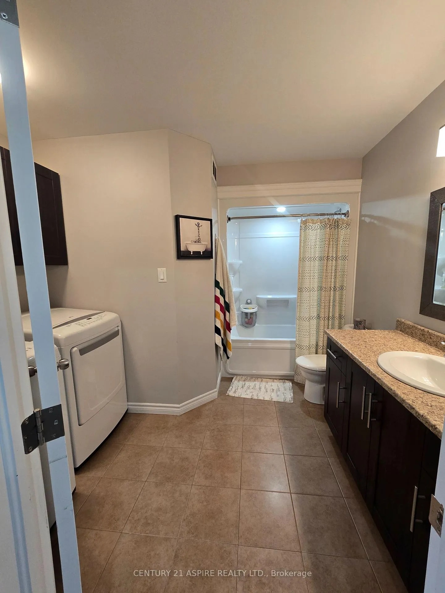 Photo 11 of 44 Winston Avenue, Petawawa — HOMEH