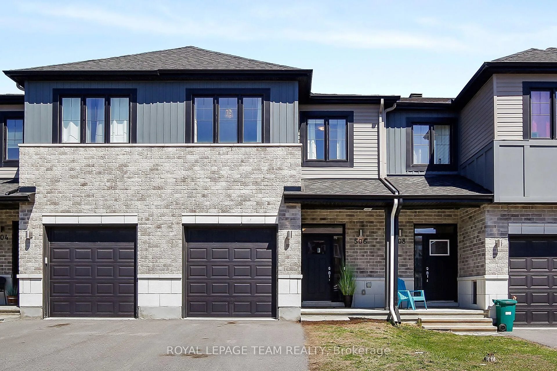 Front of 506 Edenwylde Drive