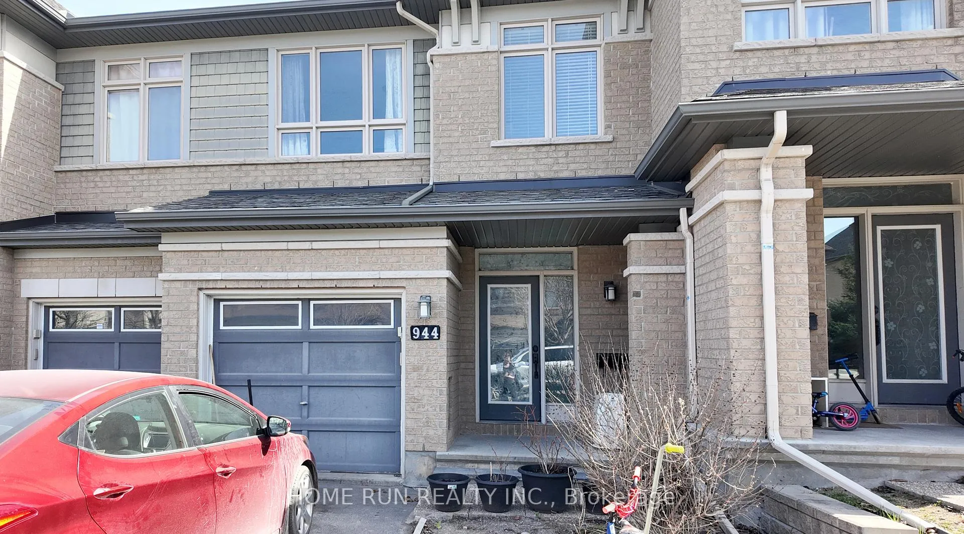 Photo 1 of 944 Fletcher Circle, Ottawa, Kanata - Kanata Lakes/Heritage Hills — HOMEH