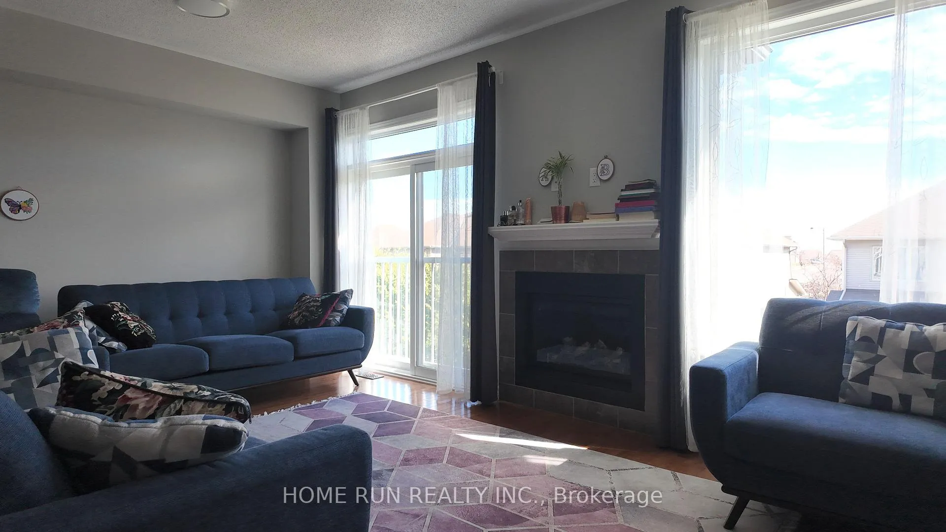Photo 9 of 944 Fletcher Circle, Ottawa, Kanata - Kanata Lakes/Heritage Hills — HOMEH