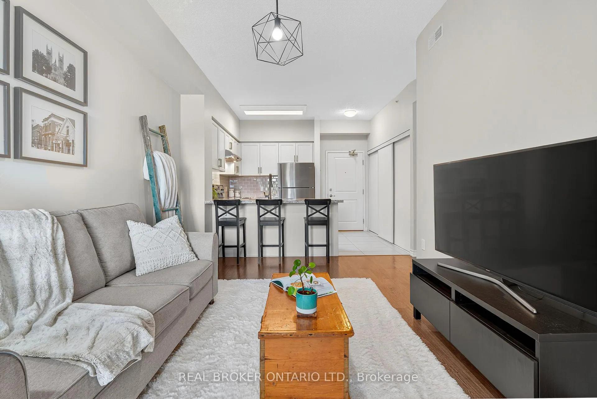 Photo 8 of Unit 403, 1083 Gordon Street, Guelph, Kortright West — HOMEH