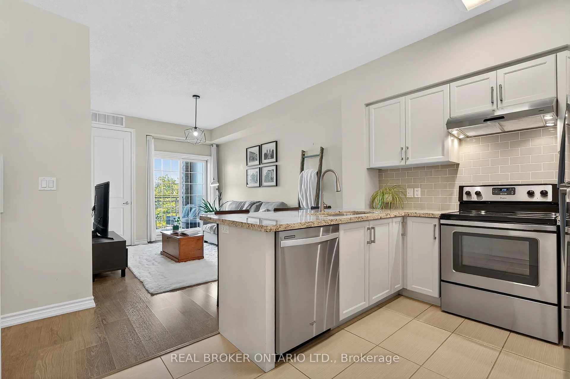 Photo 10 of Unit 403, 1083 Gordon Street, Guelph, Kortright West — HOMEH