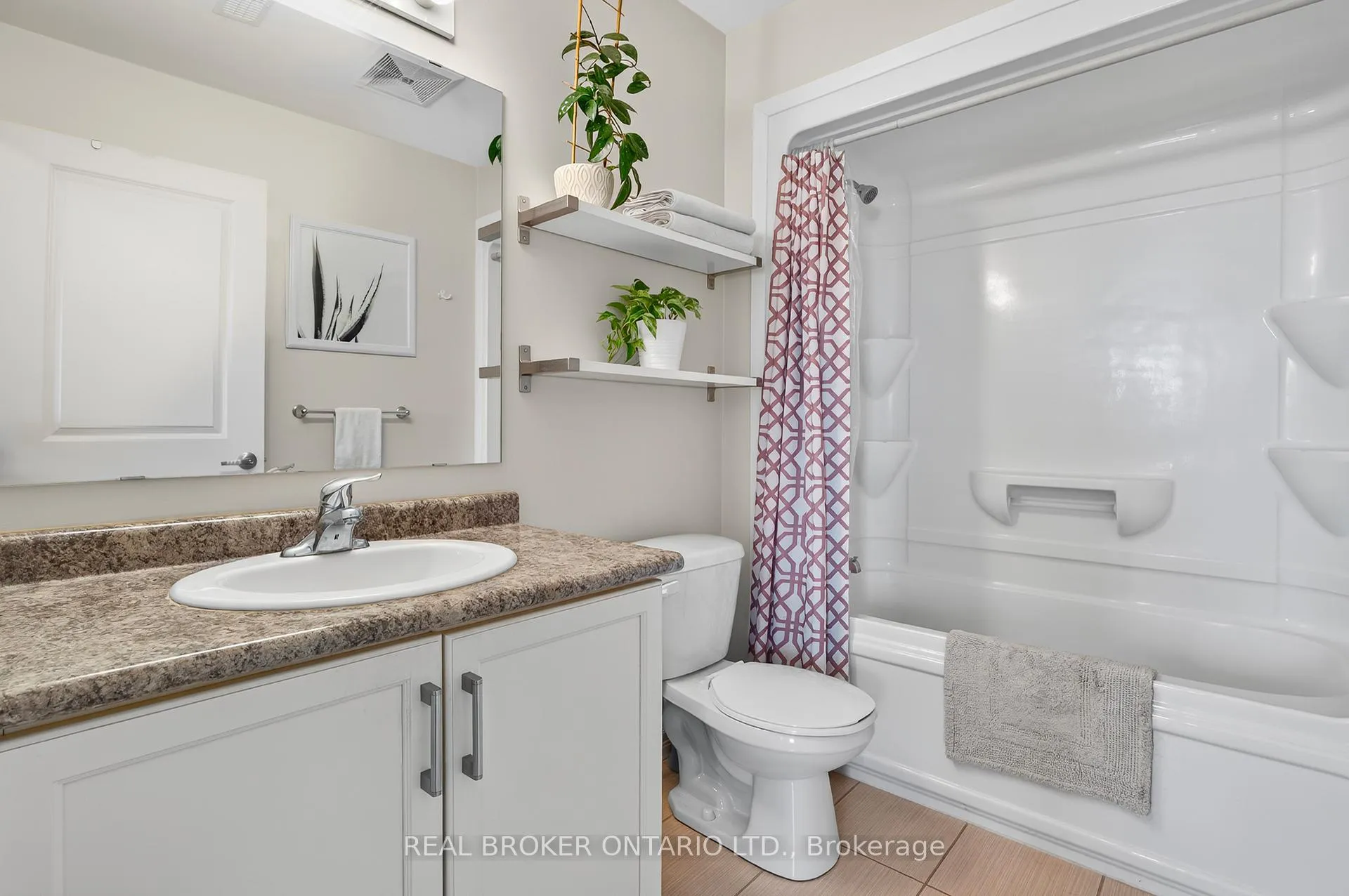 Photo 17 of Unit 403, 1083 Gordon Street, Guelph, Kortright West — HOMEH
