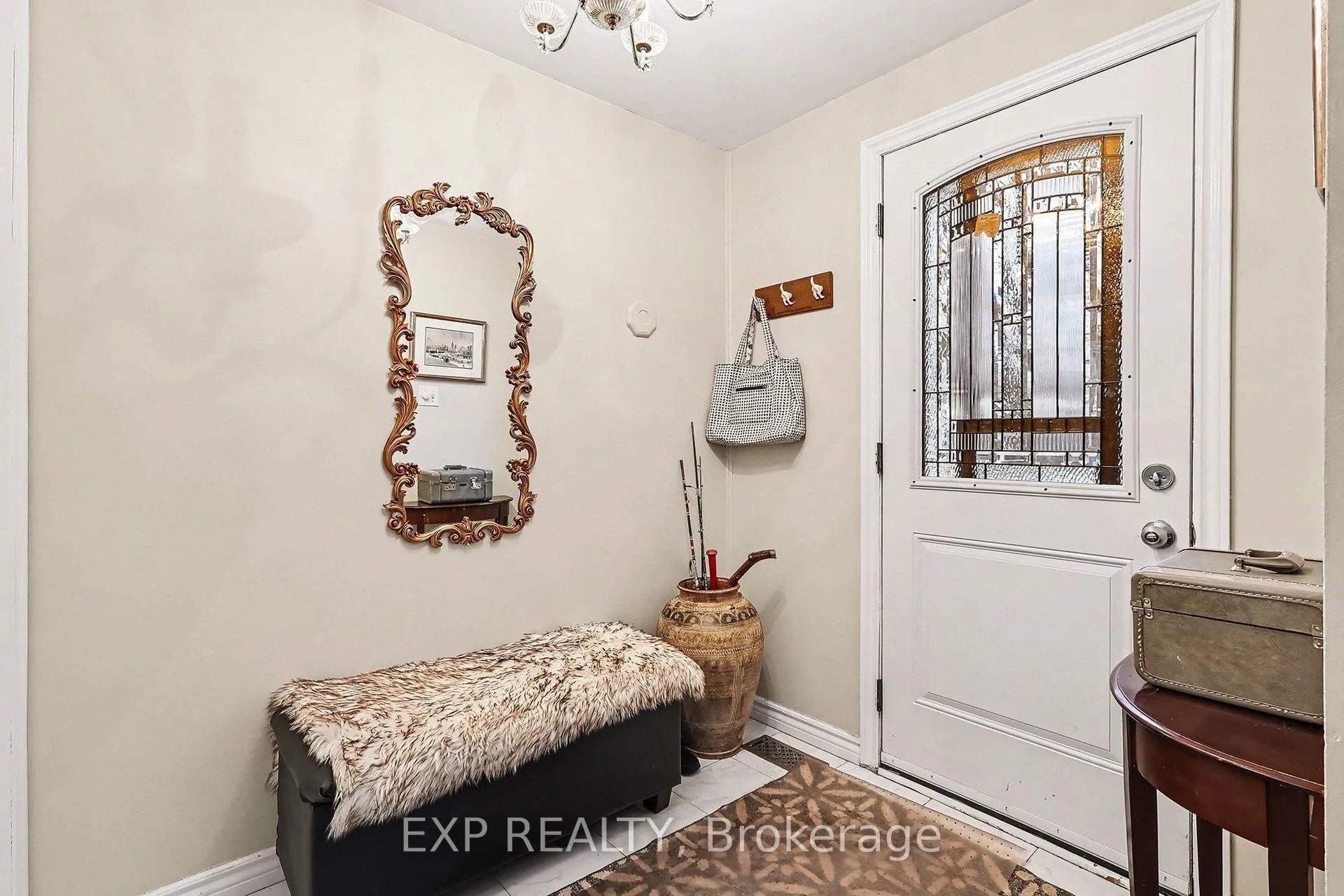 Photo 2 of 15 Wedgewood Crescent, Ottawa, Blackburn Hamlet — HOMEH