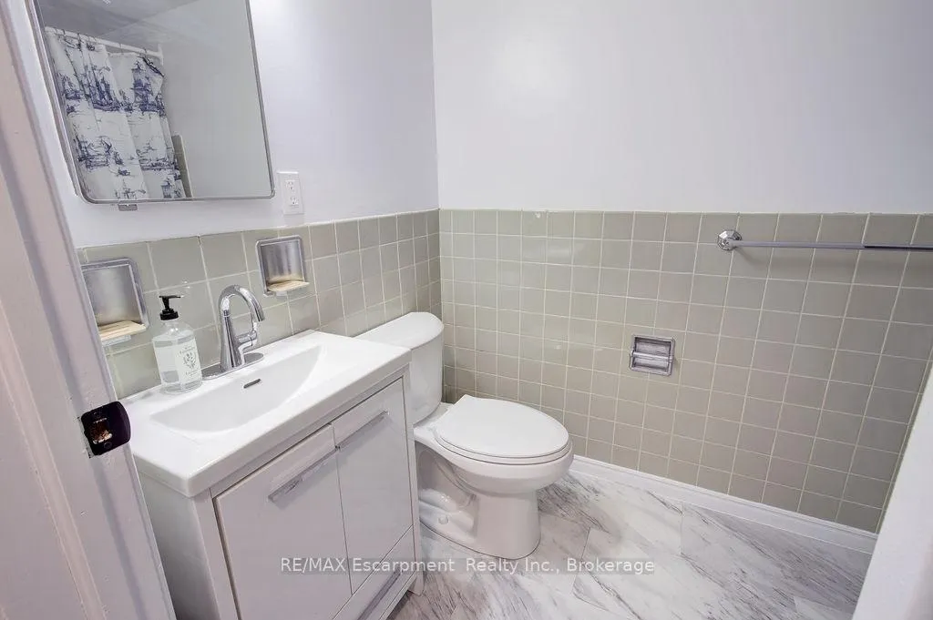 Photo 11 of Unit 204, 830 Robinson Street, Burlington, Brant — HOMEH