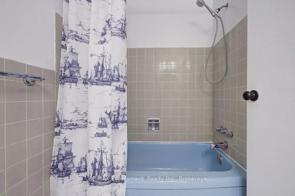 Photo 12 of Unit 204, 830 Robinson Street, Burlington, Brant — HOMEH