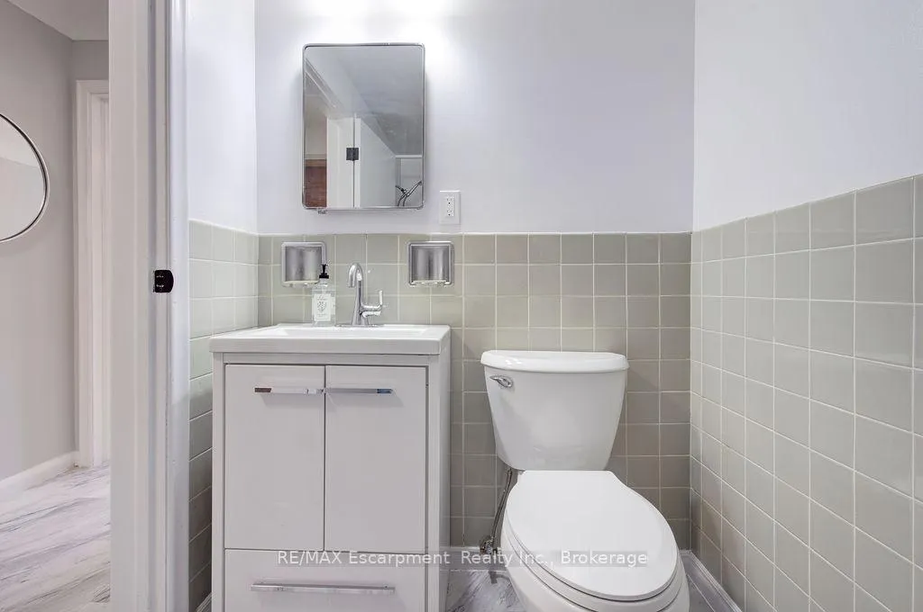 Photo 13 of Unit 204, 830 Robinson Street, Burlington, Brant — HOMEH