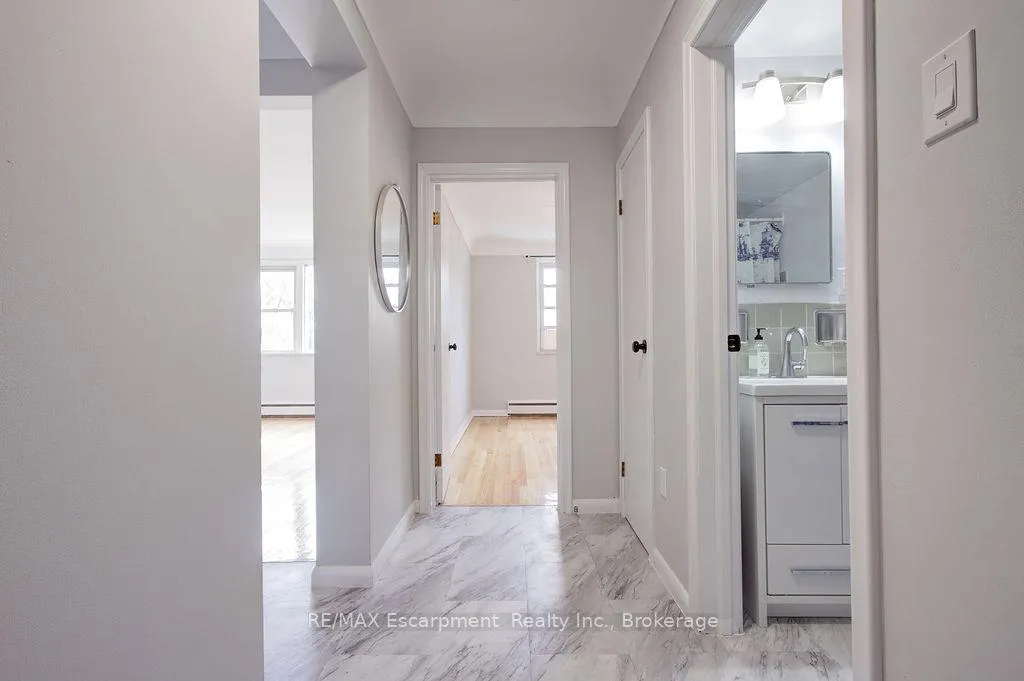 Photo 14 of Unit 204, 830 Robinson Street, Burlington, Brant — HOMEH