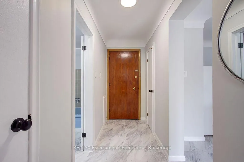 Photo 15 of Unit 204, 830 Robinson Street, Burlington, Brant — HOMEH