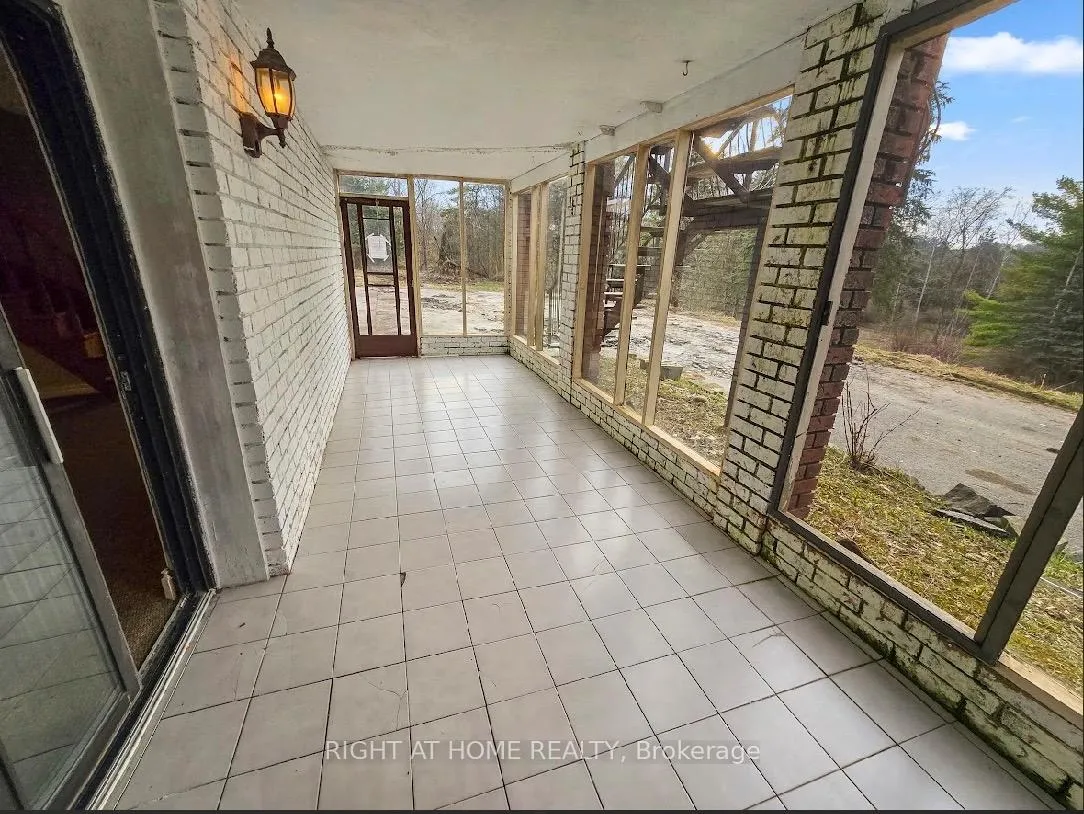Photo 6 of 16568 Mount Hope Road, Caledon, Palgrave — HOMEH