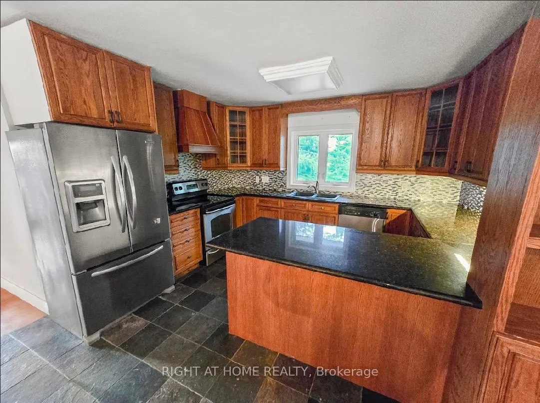 Photo 7 of 16568 Mount Hope Road, Caledon, Palgrave — HOMEH