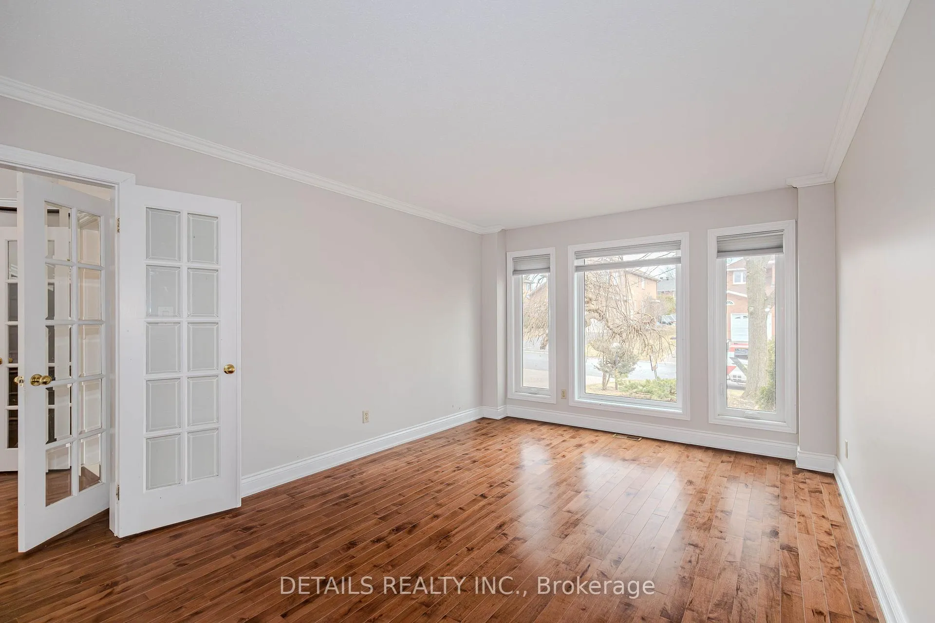 Photo 5 of 42 Rosenfeld Crescent, Ottawa, Kanata - Kanata Lakes/Heritage Hills — HOMEH