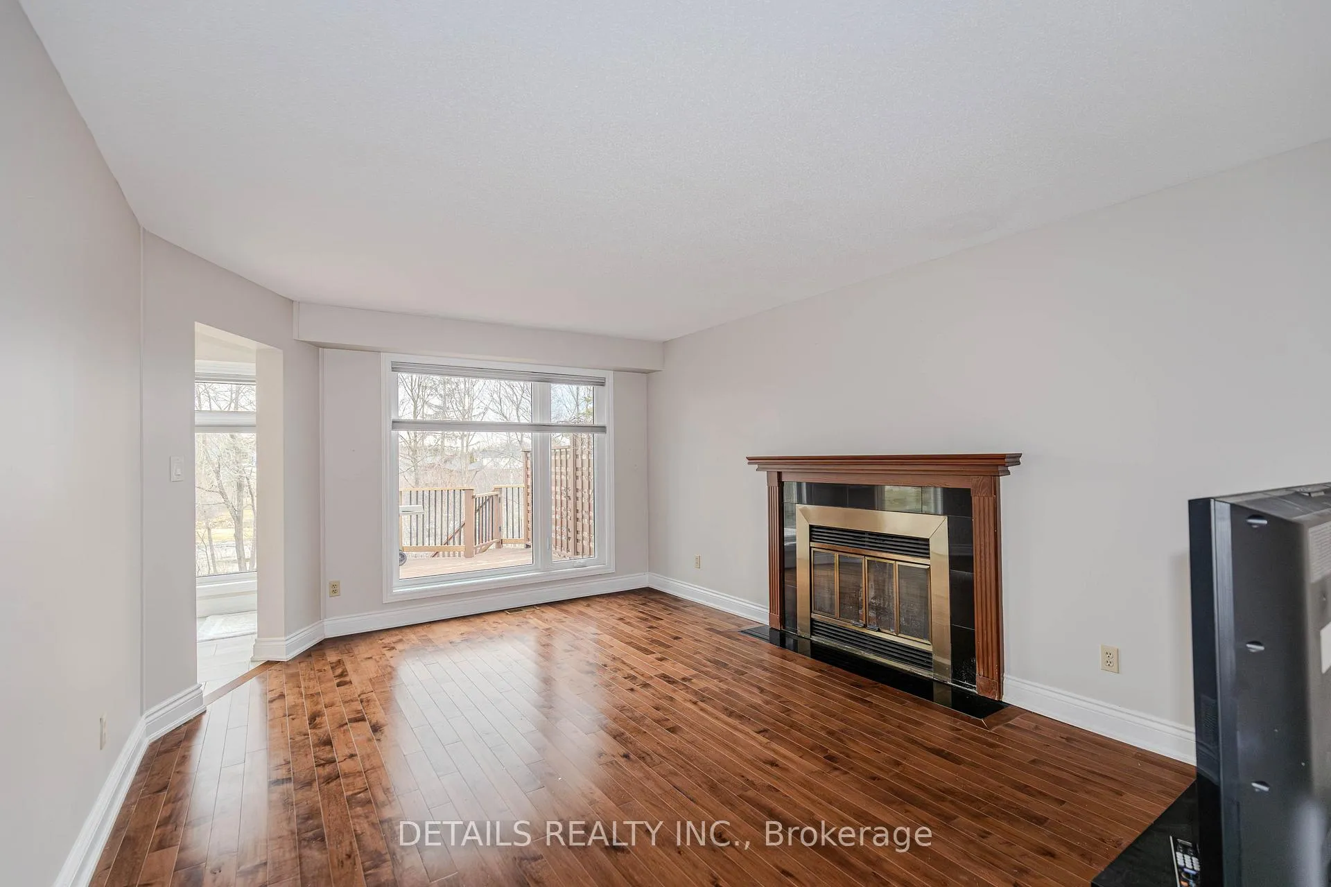 Photo 13 of 42 Rosenfeld Crescent, Ottawa, Kanata - Kanata Lakes/Heritage Hills — HOMEH